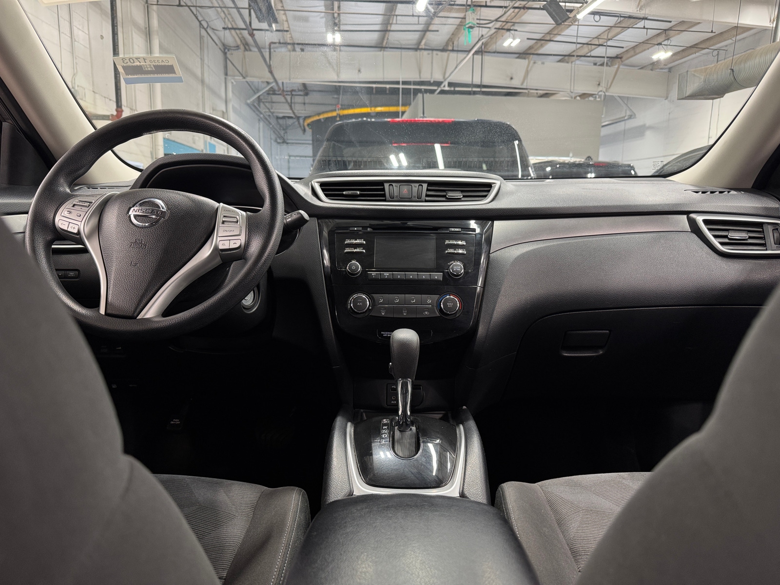 Thumbnail: 2016 Nissan Rogue - 3