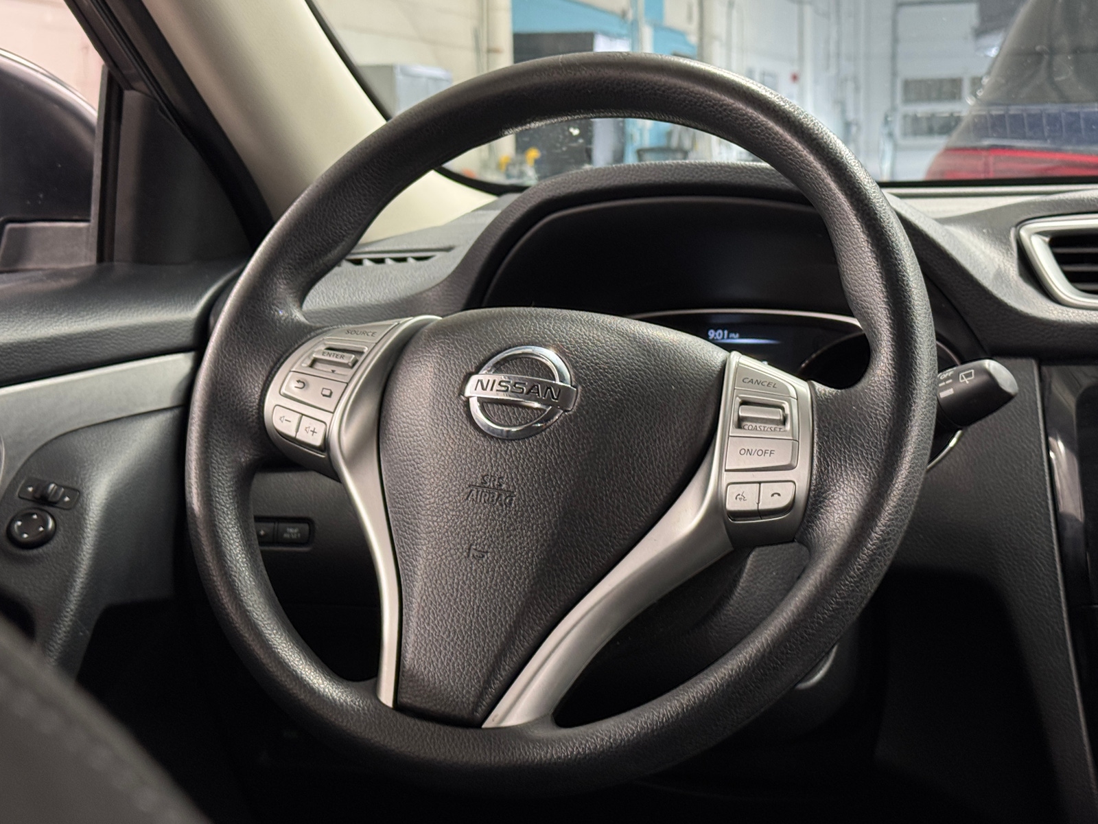 Thumbnail: 2016 Nissan Rogue - 5