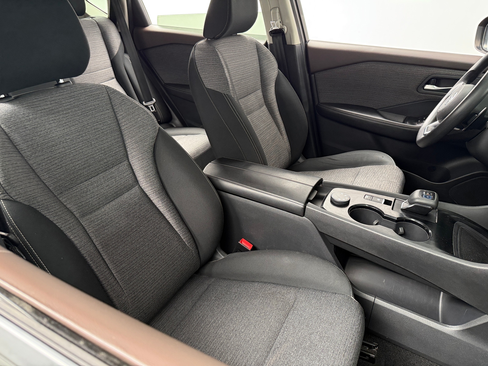 Thumbnail: 2021 Nissan Rogue - 2