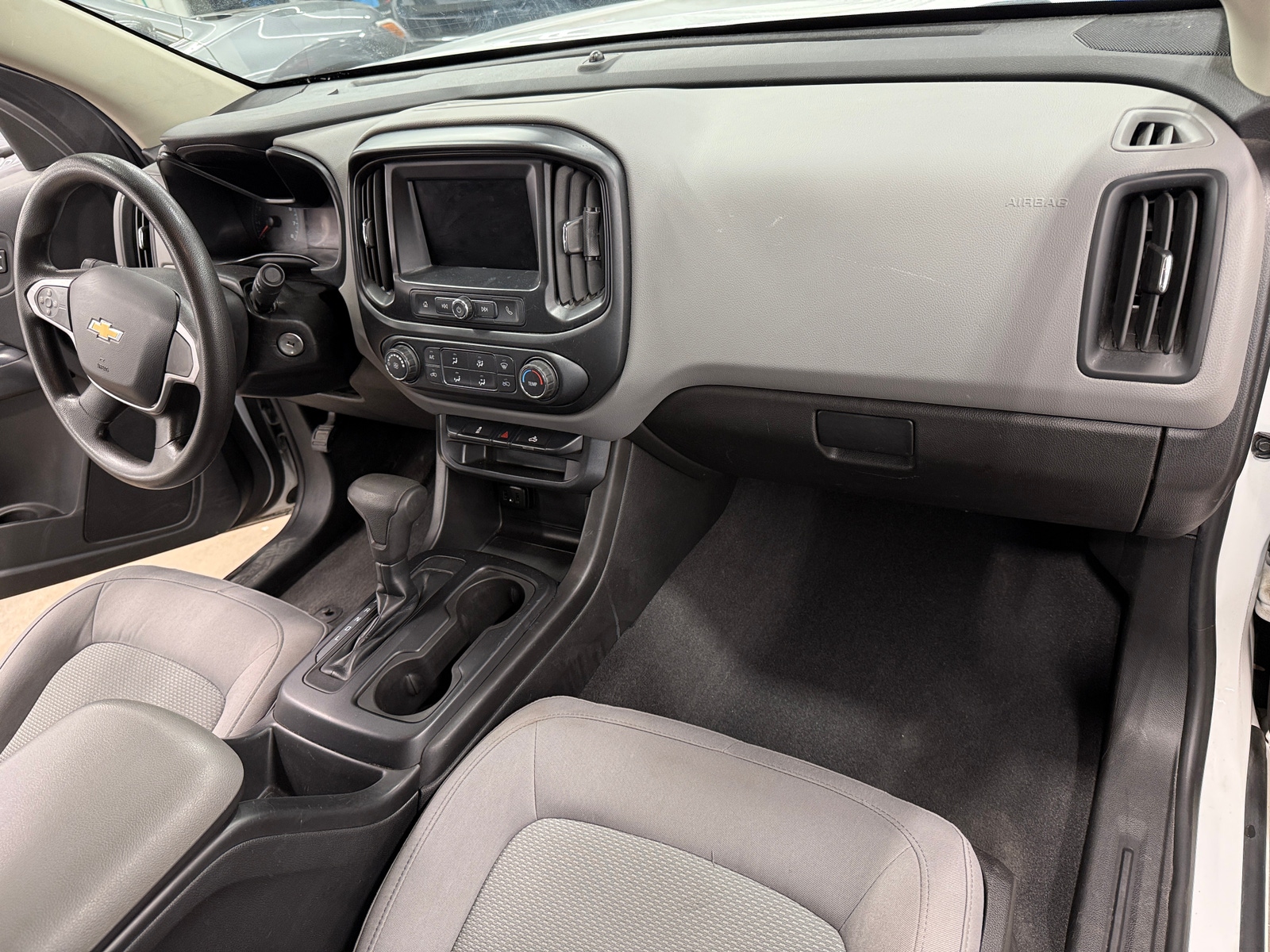 Thumbnail: 2020 Chevrolet Colorado - 3