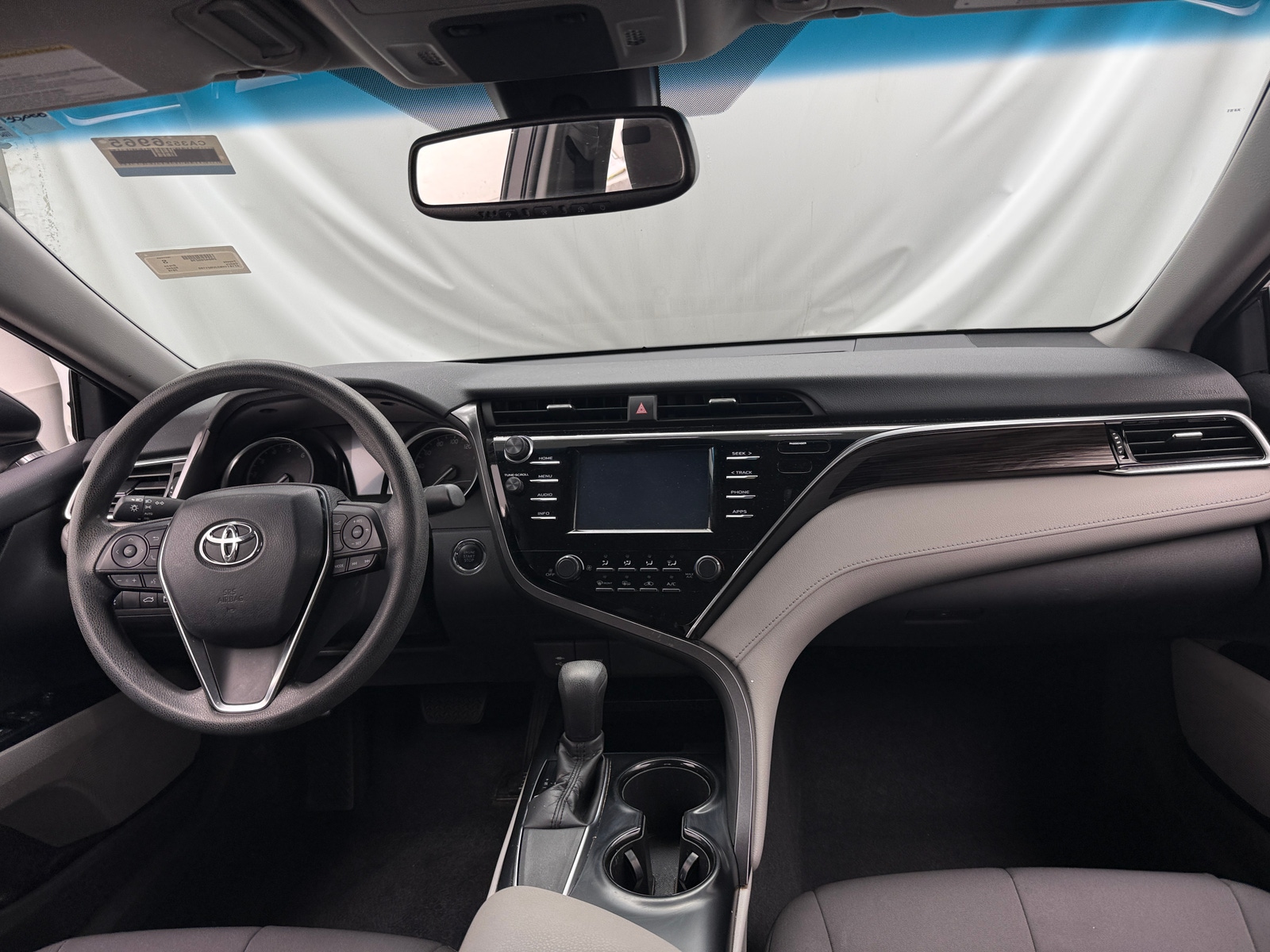 Thumbnail: 2018 Toyota Camry - 3