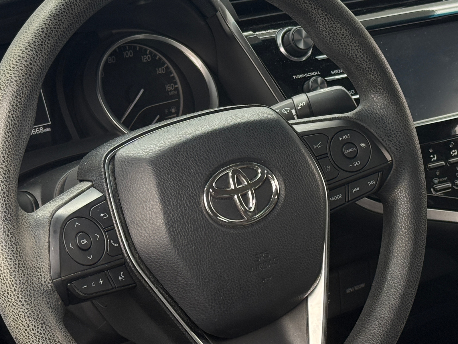 Thumbnail: 2018 Toyota Camry - 5