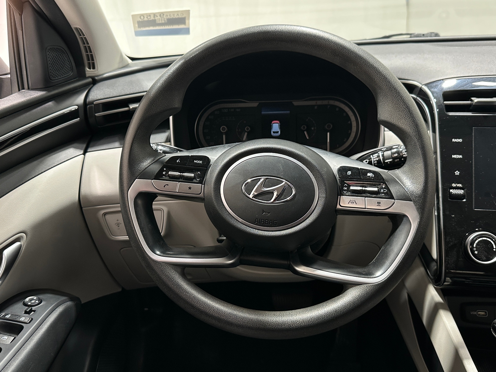 Thumbnail: 2022 Hyundai Tucson - 5