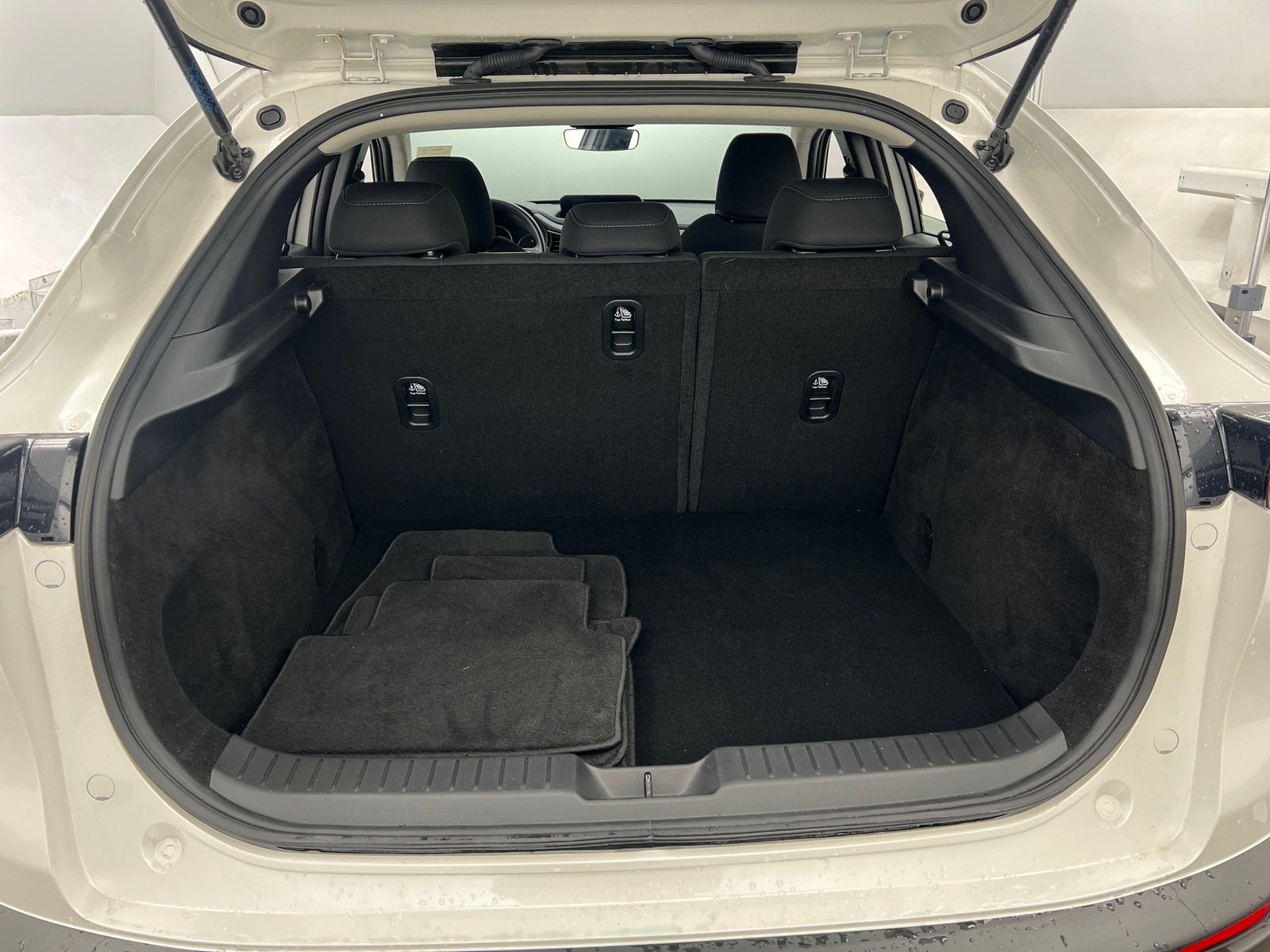 Thumbnail: 2024 Mazda CX-30 - 7