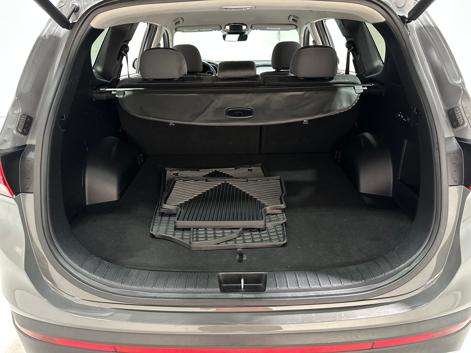 Thumbnail: 2022 Hyundai Santa Fe - 7