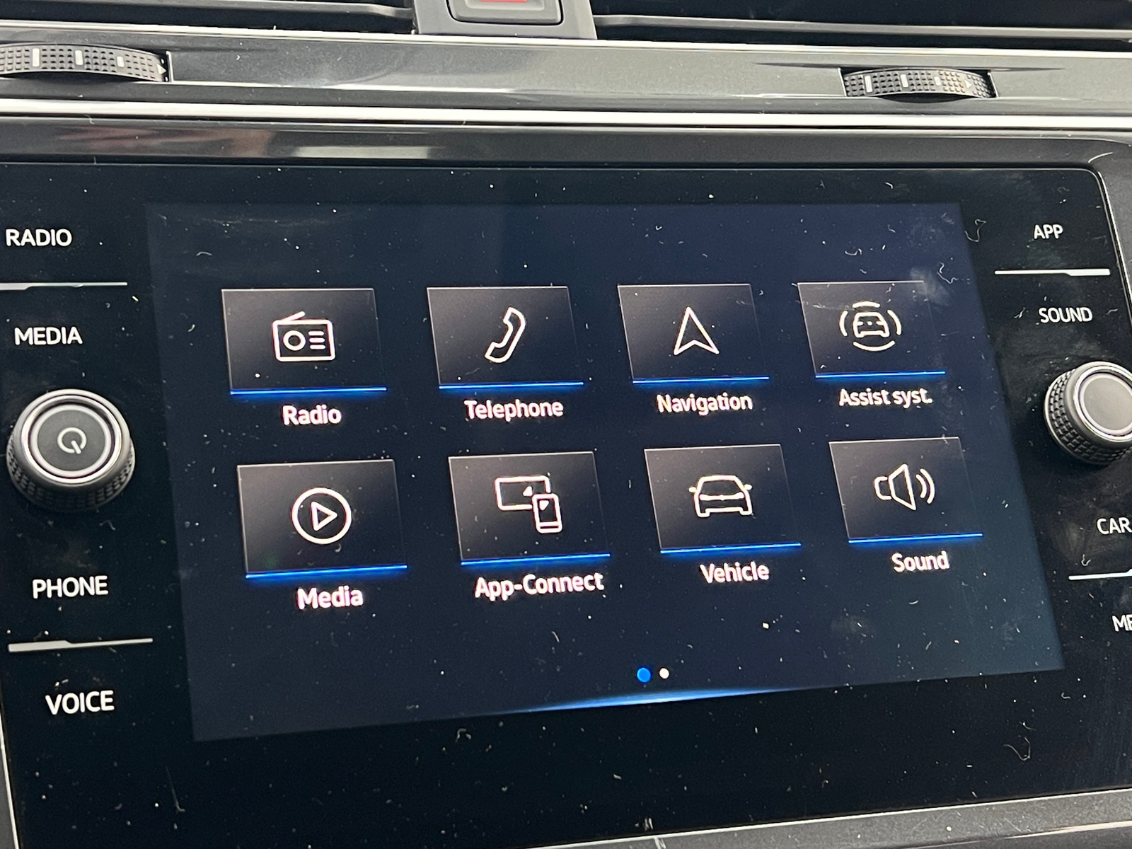 Thumbnail: 2024 Volkswagen Tiguan - 3