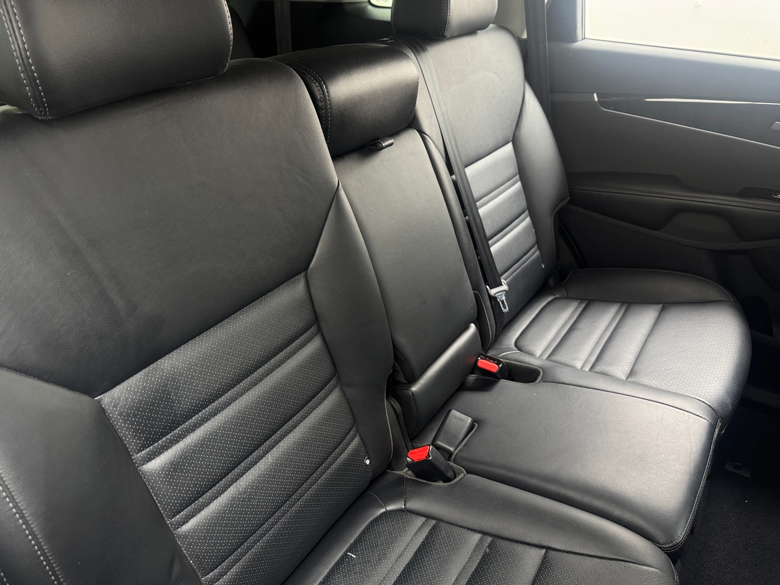 Thumbnail: 2019 Kia Sorento - 5