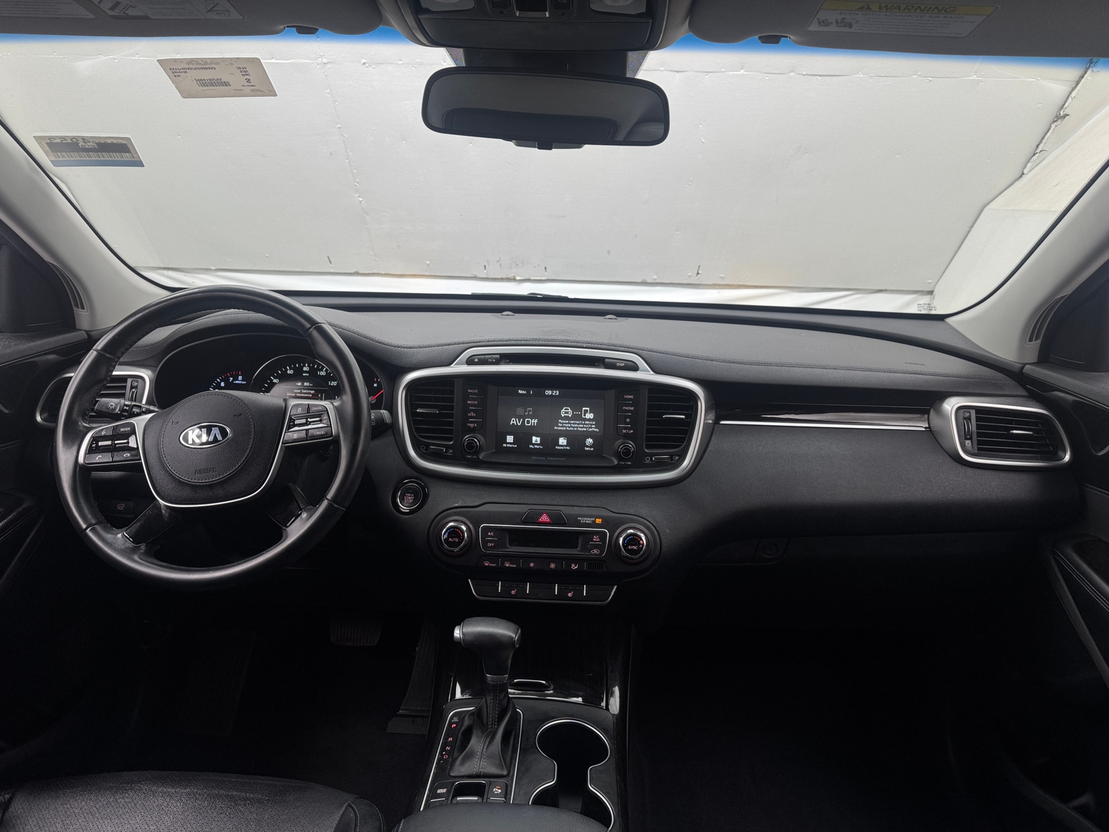 Thumbnail: 2019 Kia Sorento - 2