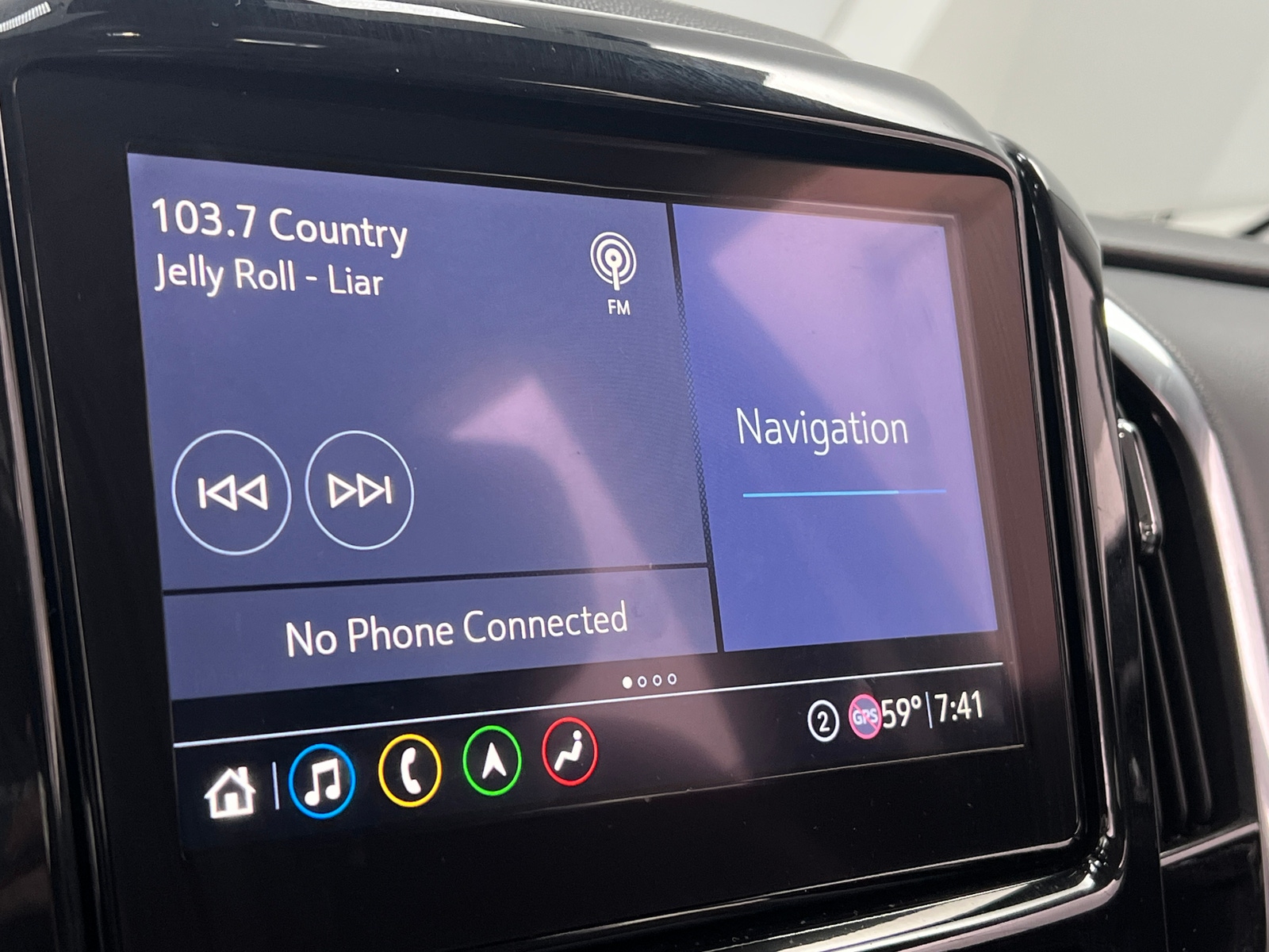 Thumbnail: 2020 Chevrolet Traverse - 3