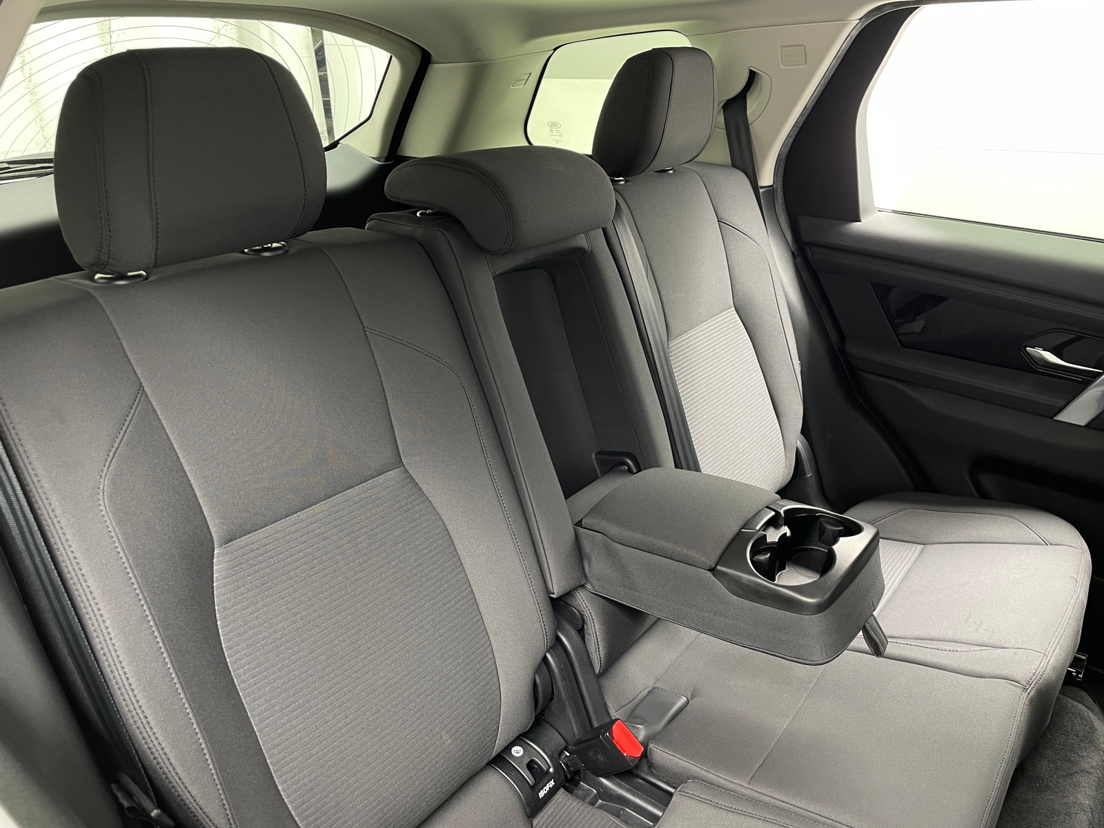 Thumbnail: 2020 Land Rover Discovery Sport - 6