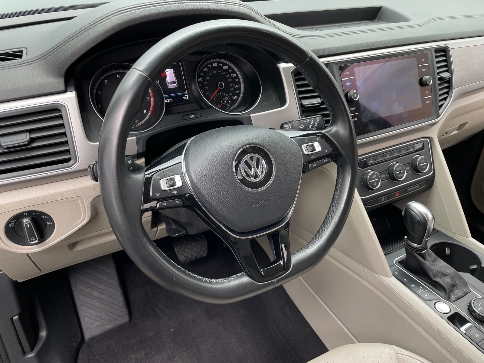 Thumbnail: 2019 Volkswagen Atlas - 4