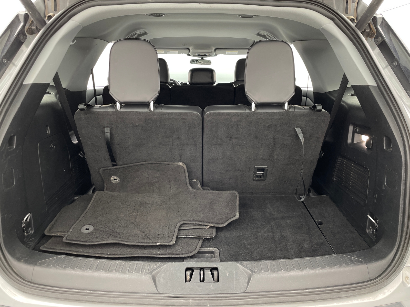 Thumbnail: 2023 Ford Explorer - 7