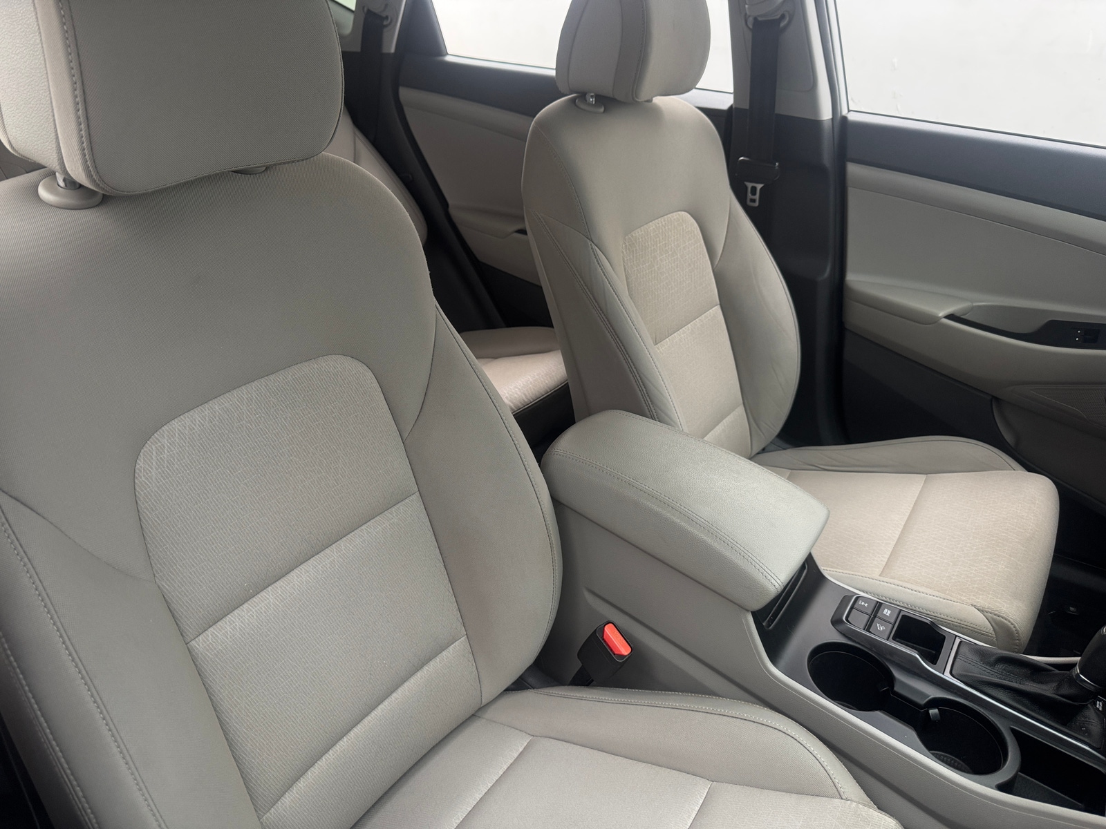 Thumbnail: 2016 Hyundai Tucson - 2