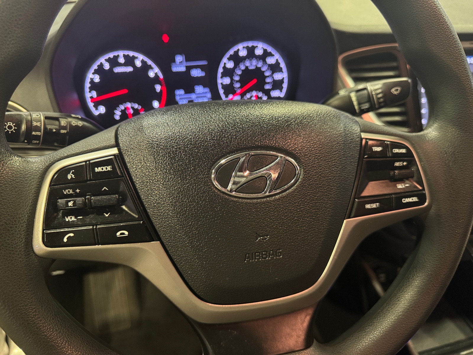 Thumbnail: 2019 Hyundai Accent - 5