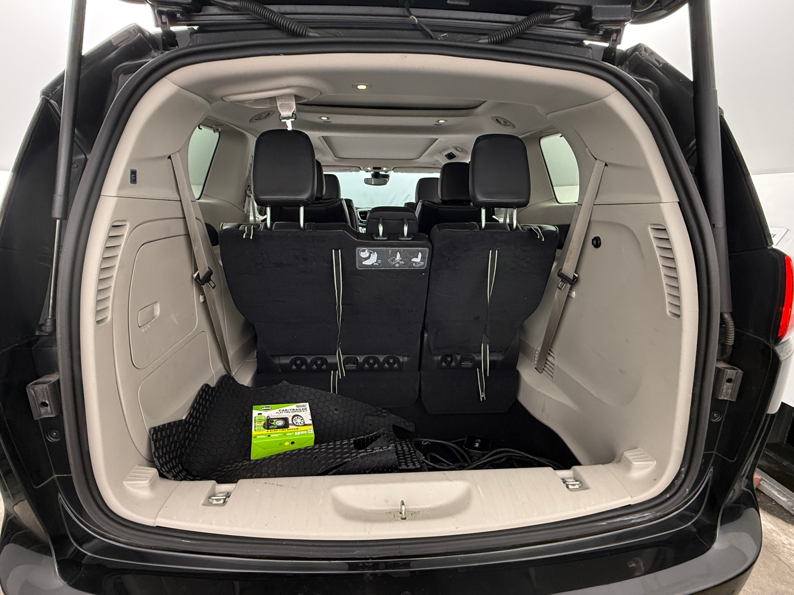 Thumbnail: 2019 Chrysler Pacifica - 6