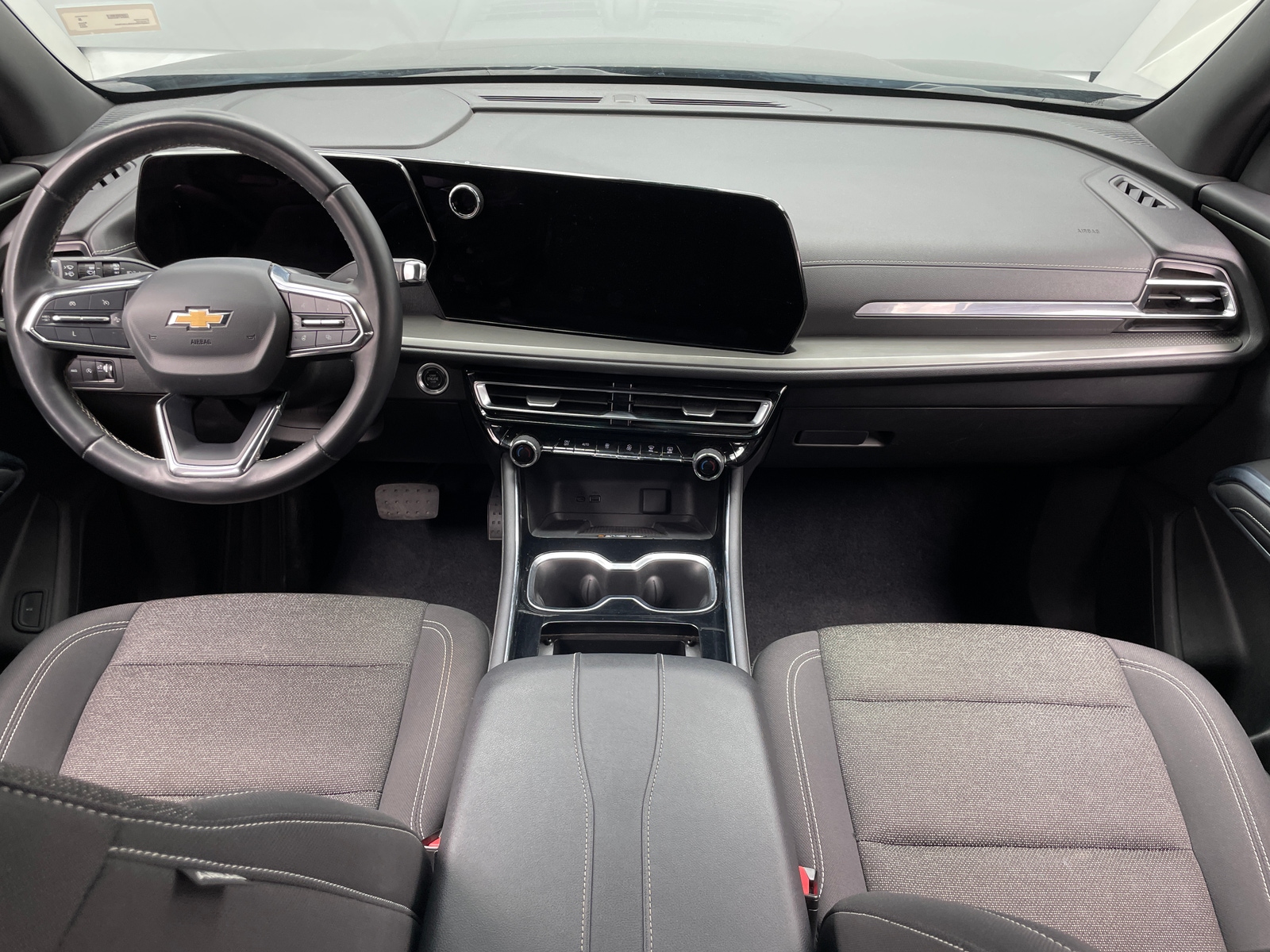 Thumbnail: 2024 Chevrolet Traverse - 3