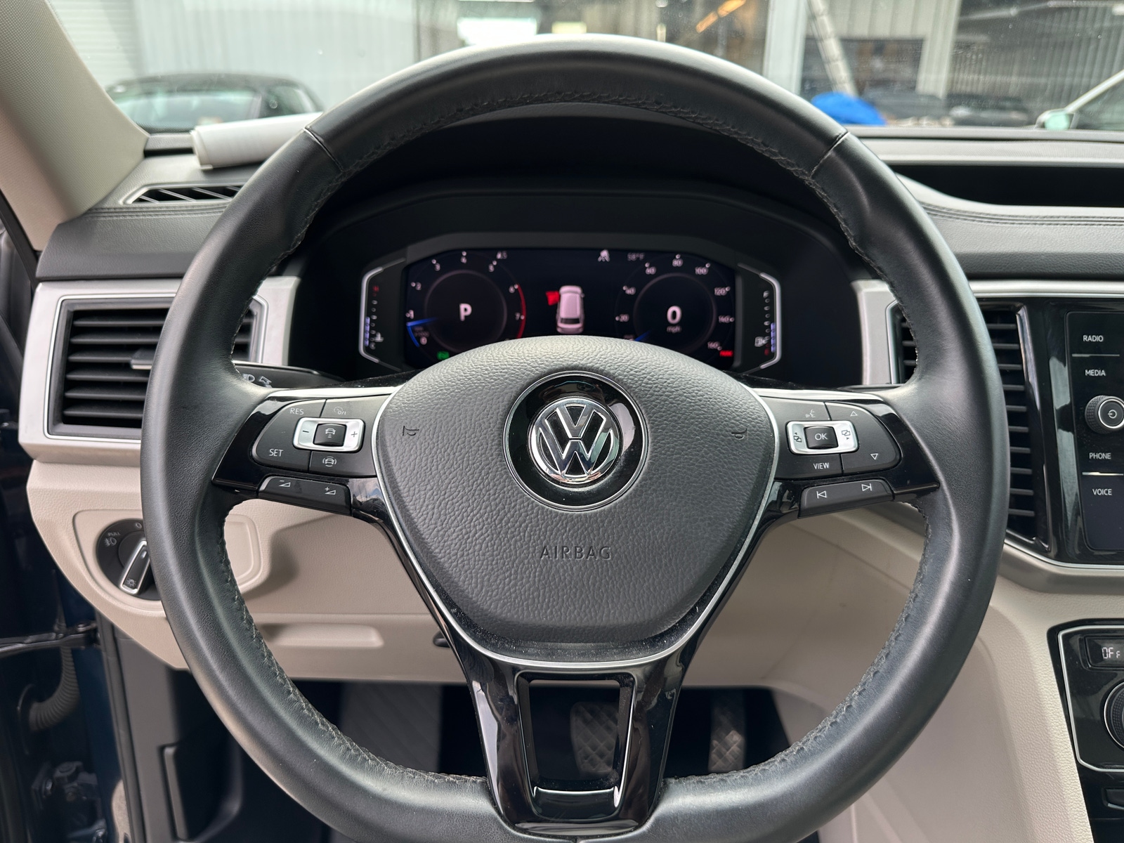 Thumbnail: 2019 Volkswagen Atlas - 4