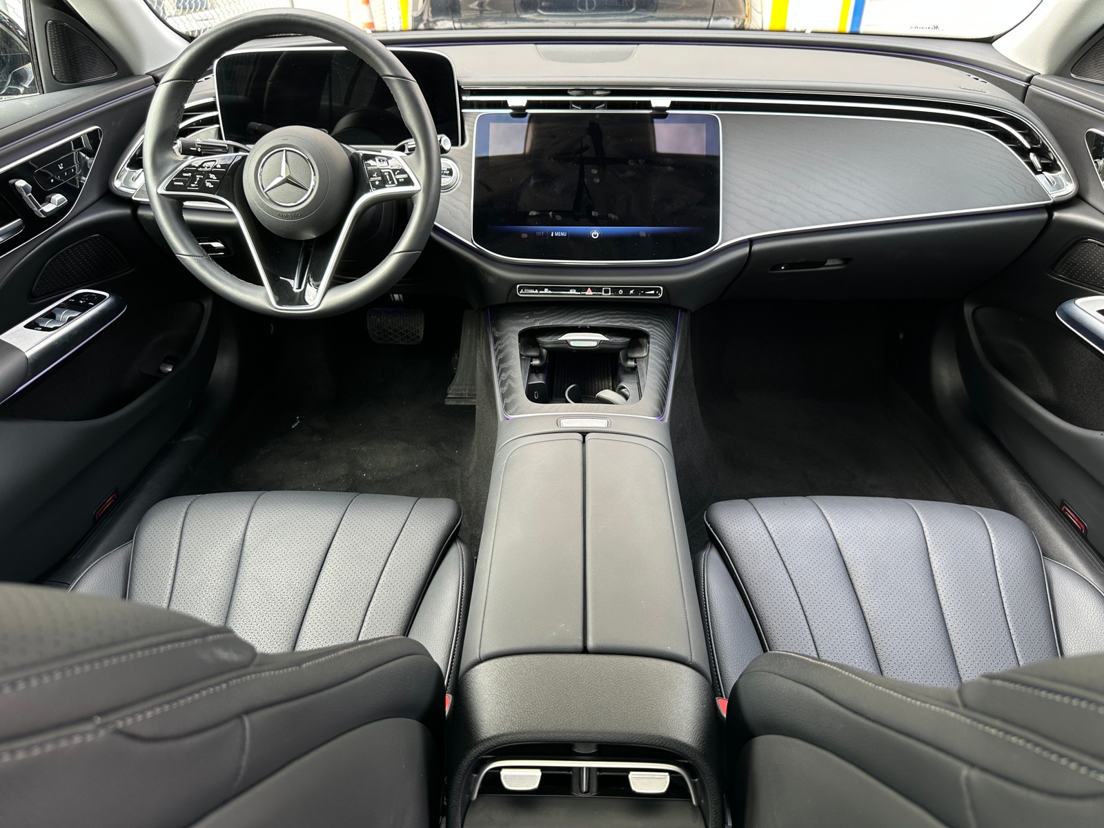 Thumbnail: 2025 Mercedes-Benz E-Class - 2