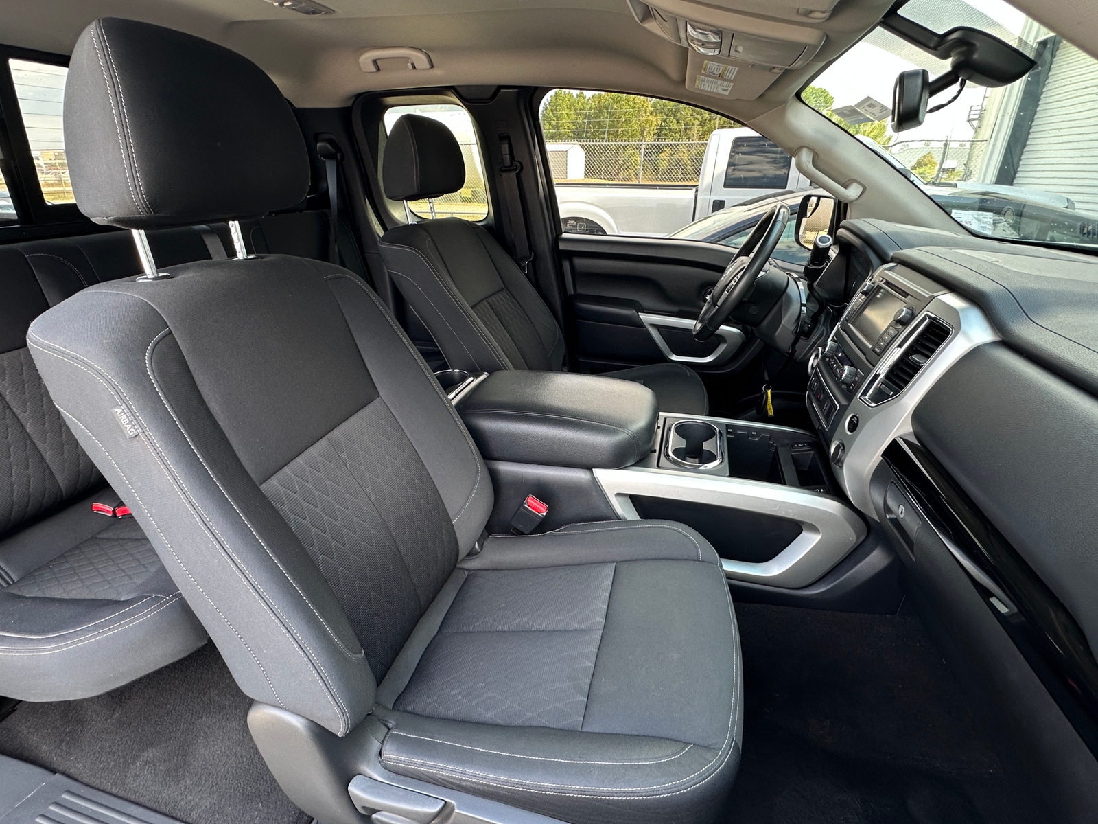 Thumbnail: 2019 Nissan Titan - 2