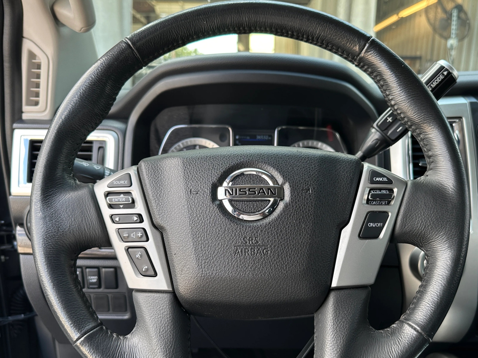 Thumbnail: 2019 Nissan Titan - 5