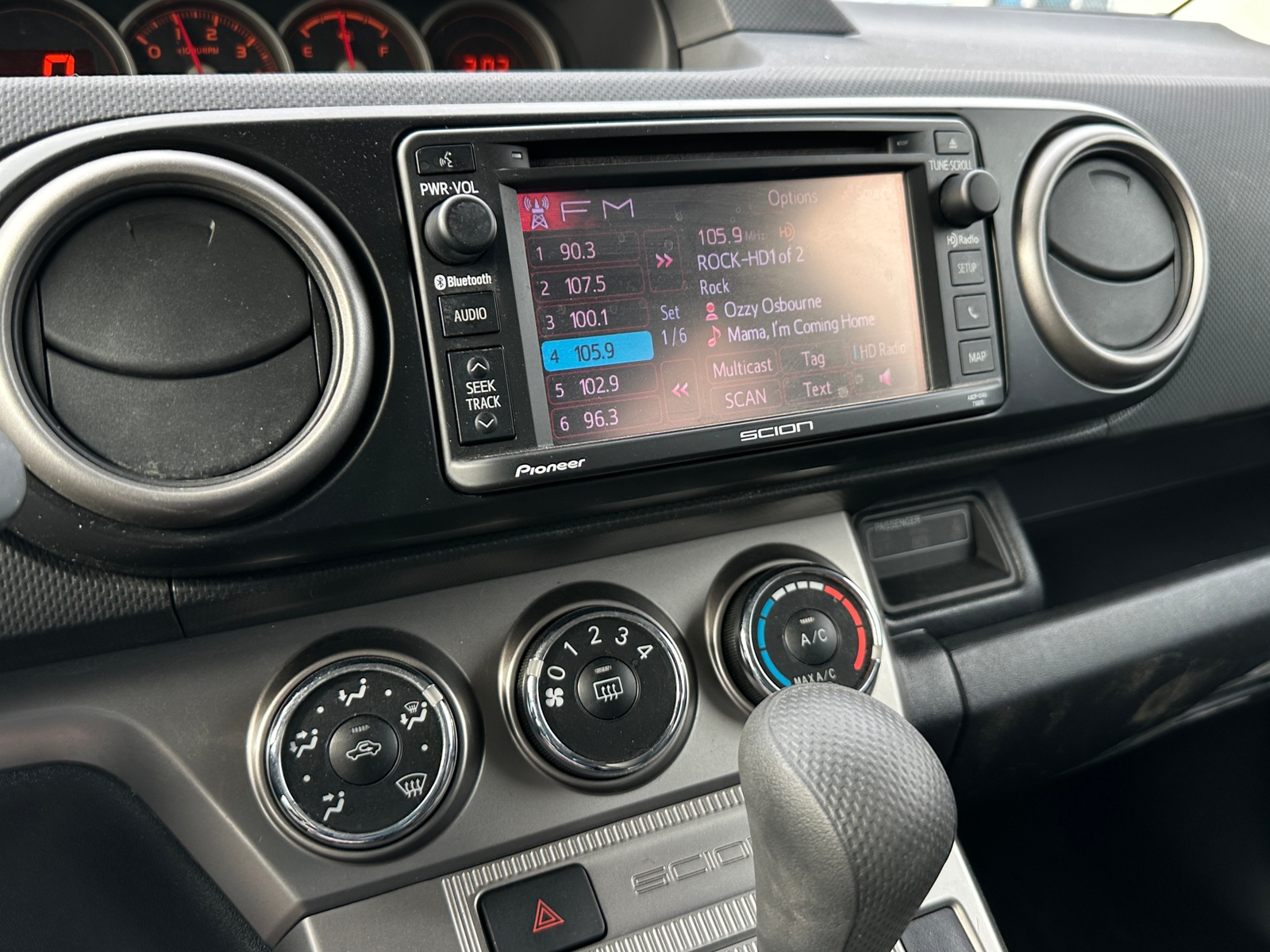 Thumbnail: 2015 Scion xB - 4