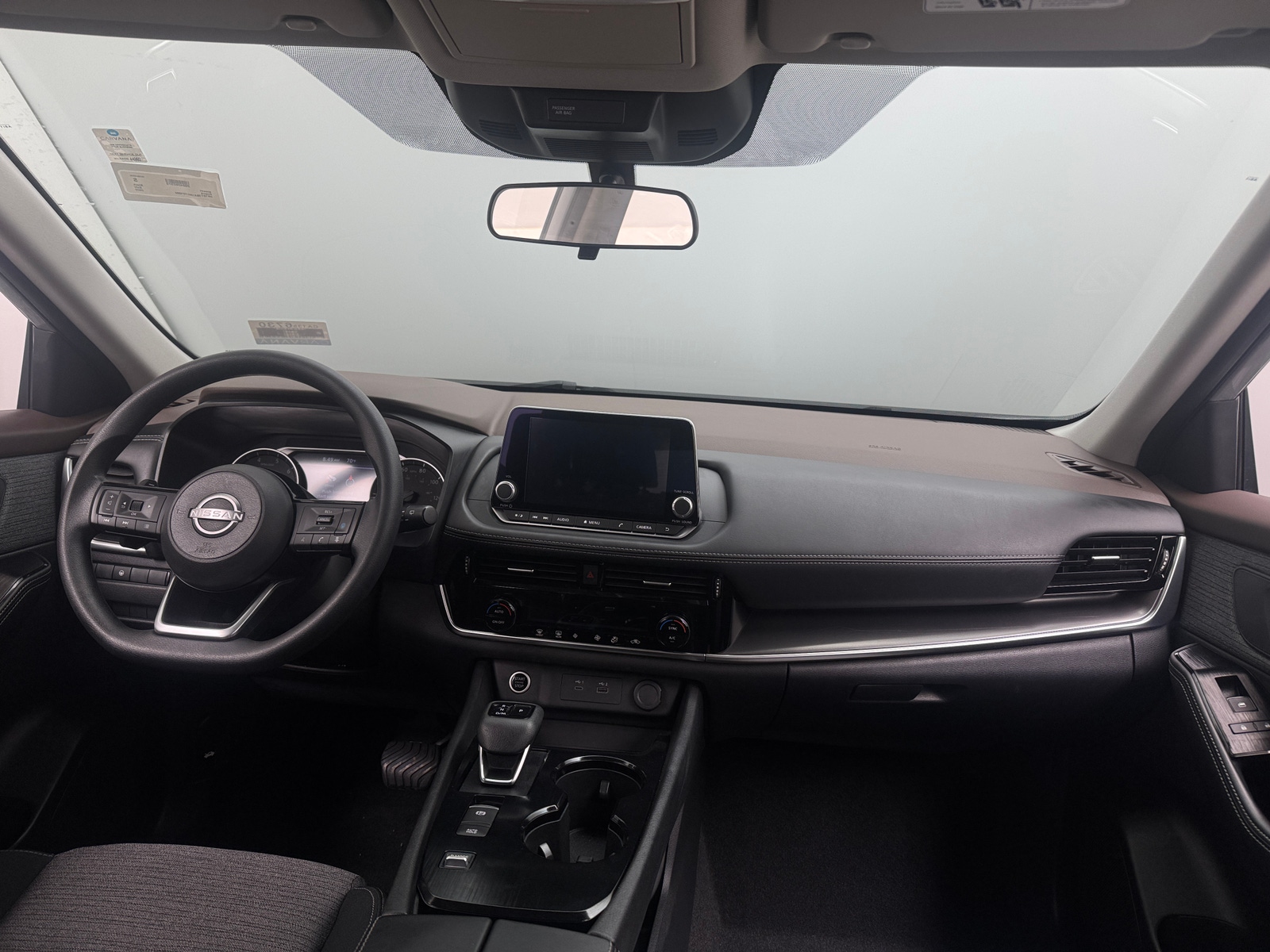 Thumbnail: 2022 Nissan Rogue - 3