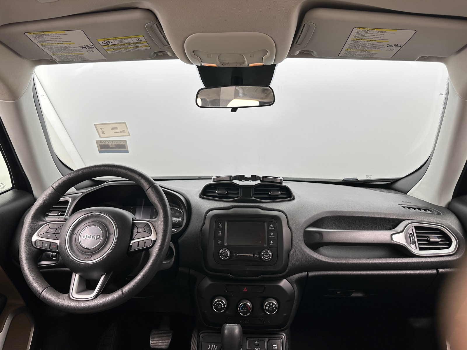 Thumbnail: 2018 Jeep Renegade - 3