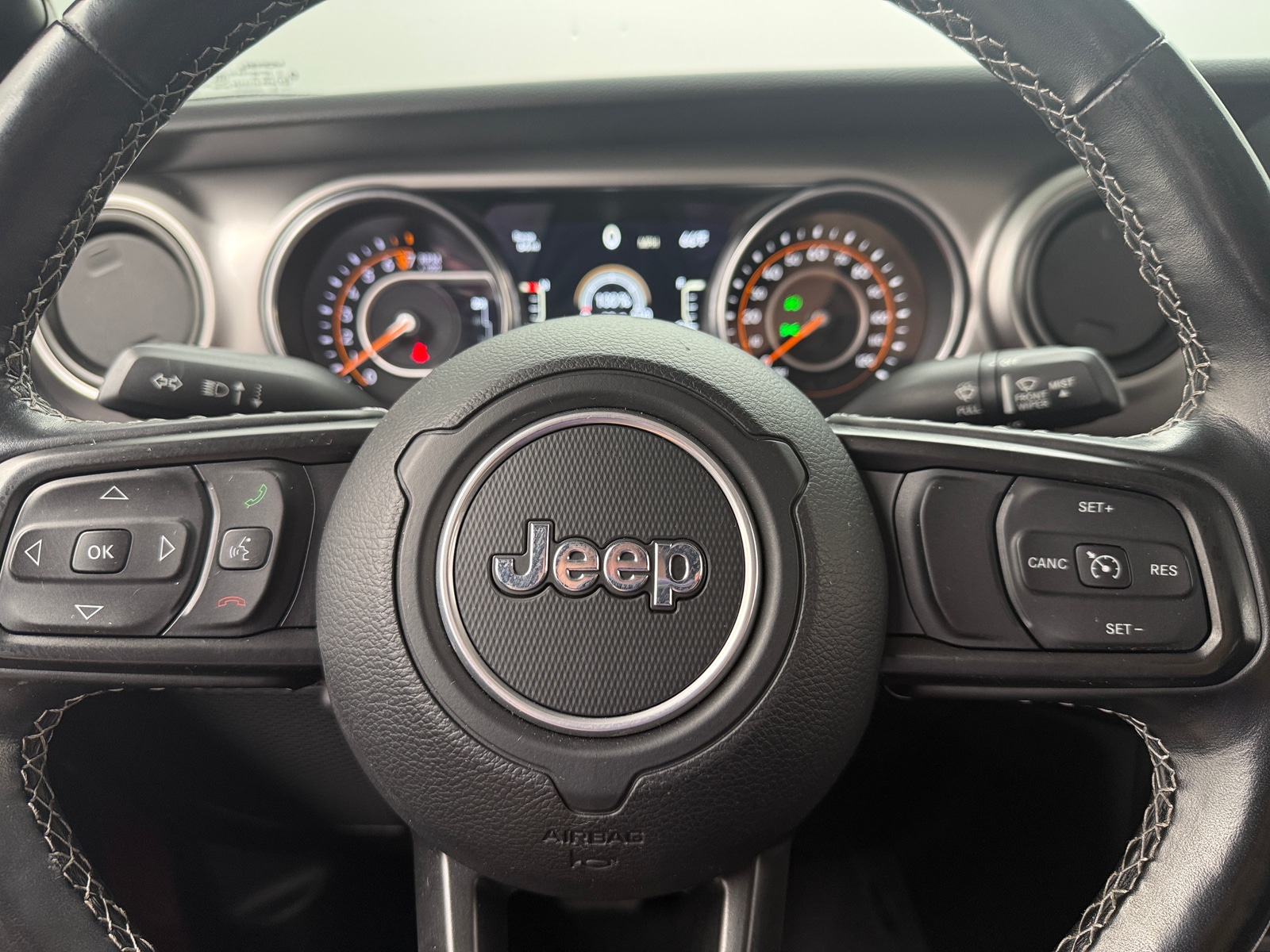 Thumbnail: 2021 Jeep Gladiator - 5