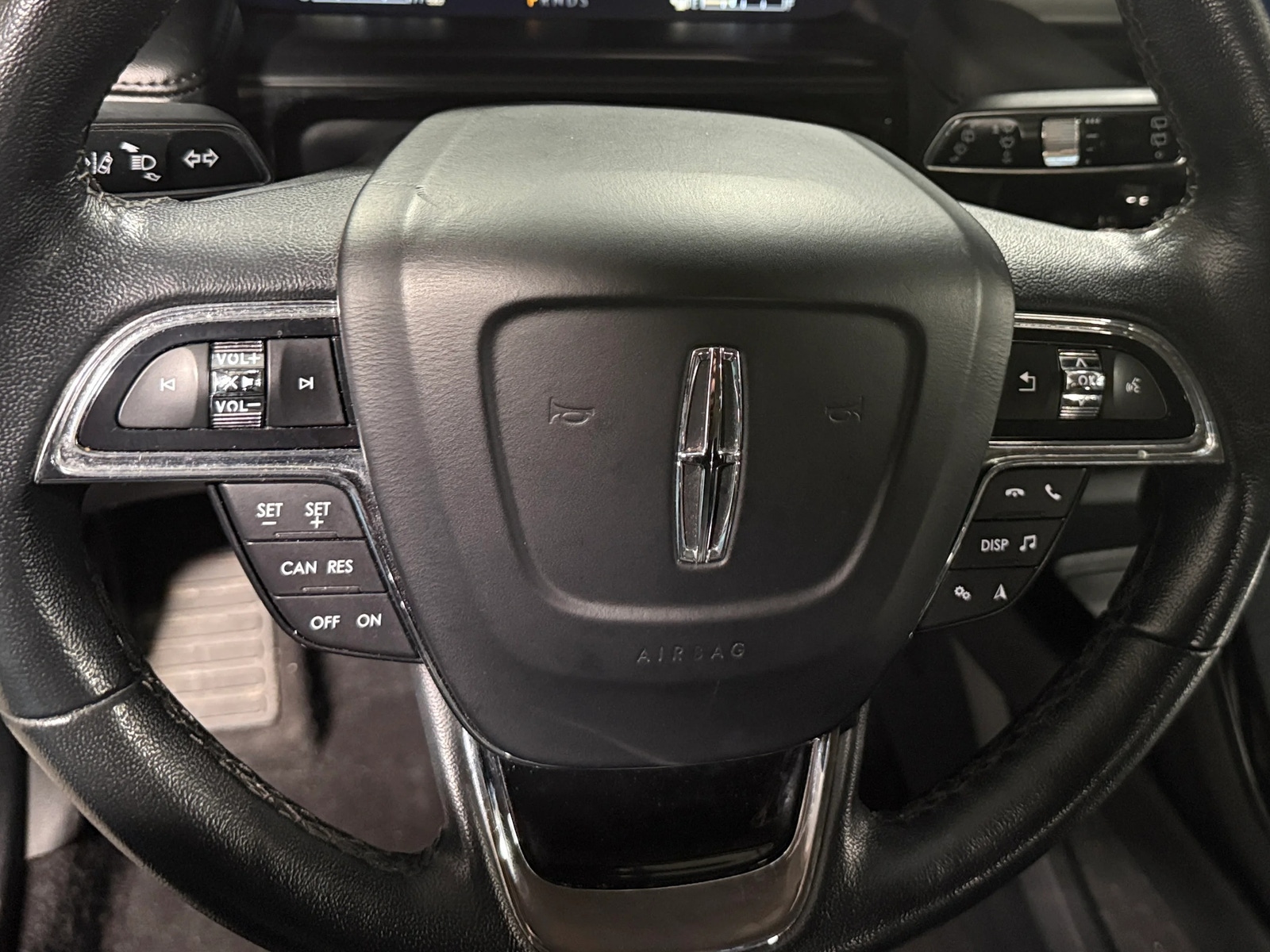 Thumbnail: 2022 Lincoln Nautilus - 4