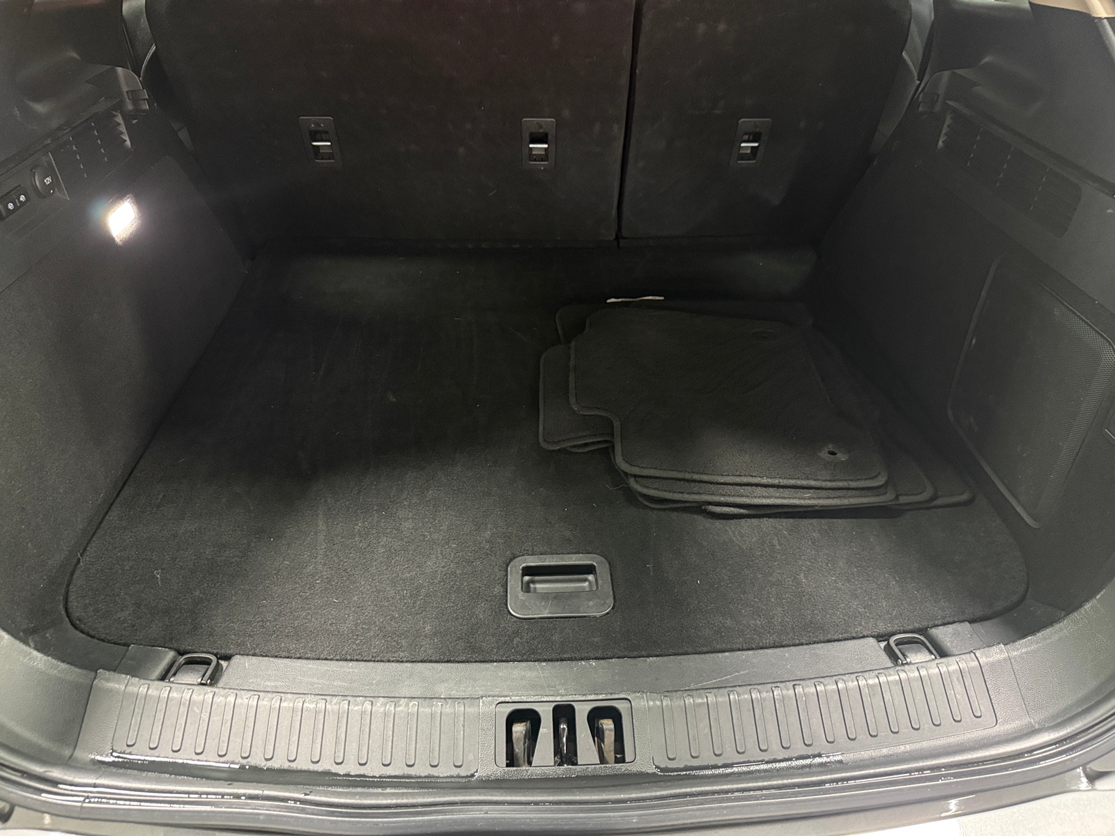 Thumbnail: 2022 Lincoln Nautilus - 6