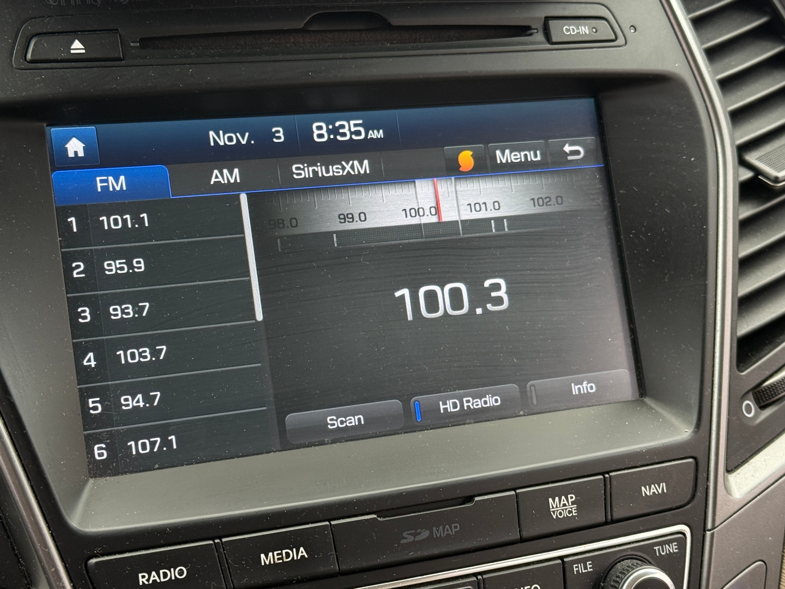 Thumbnail: 2018 Hyundai Santa Fe - 3