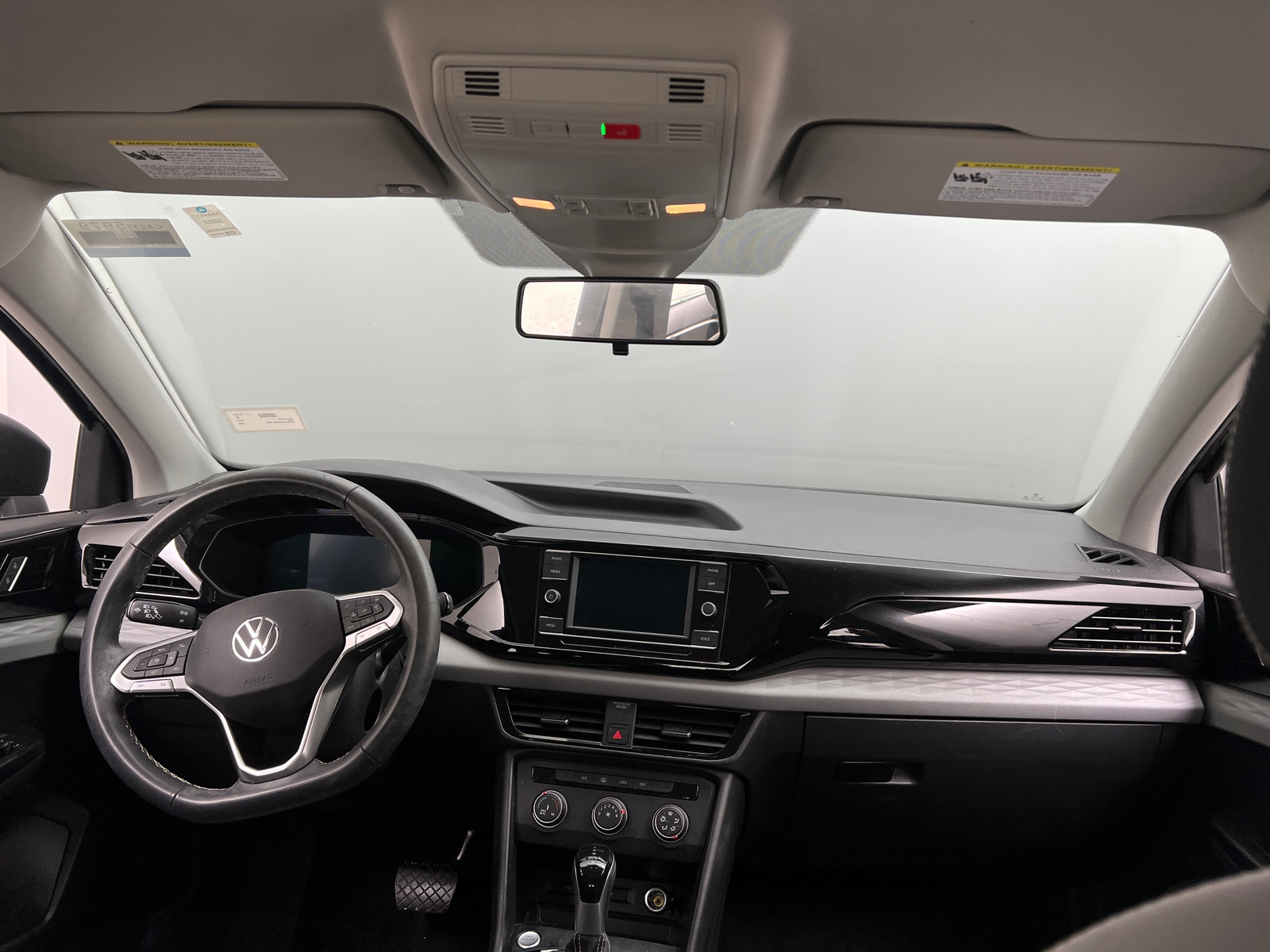 Thumbnail: 2022 Volkswagen Taos - 3