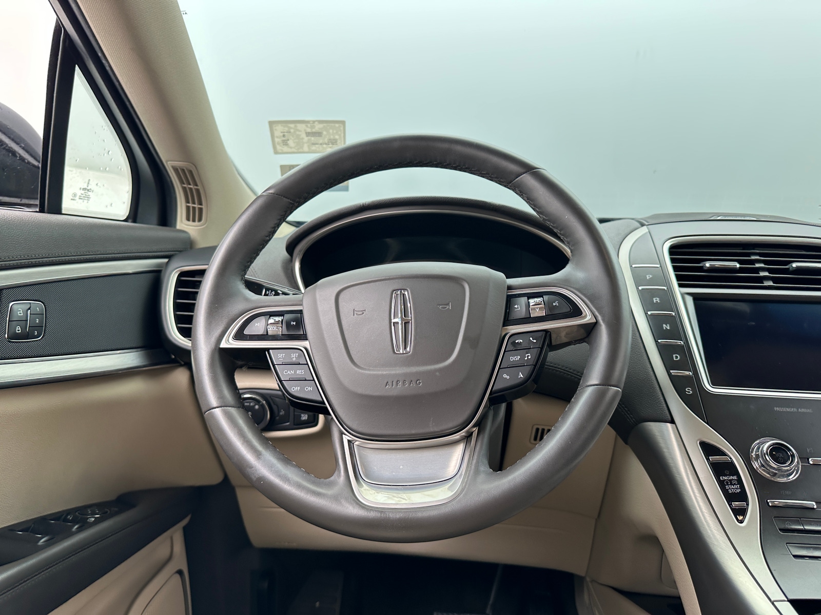 Thumbnail: 2020 Lincoln Nautilus - 4