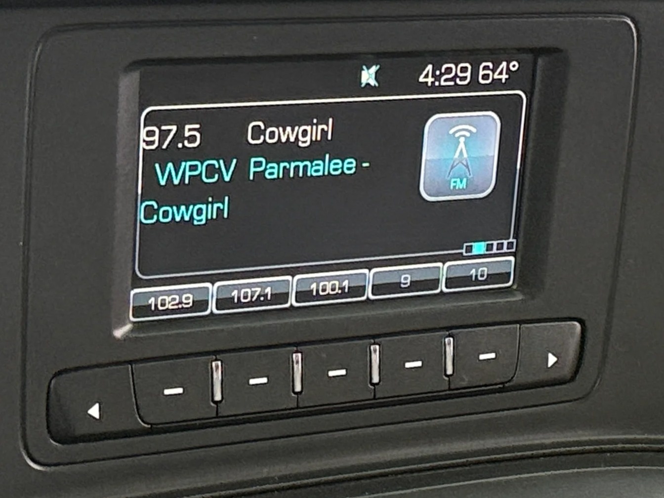 Thumbnail: 2016 Chevrolet Silverado 1500 - 4