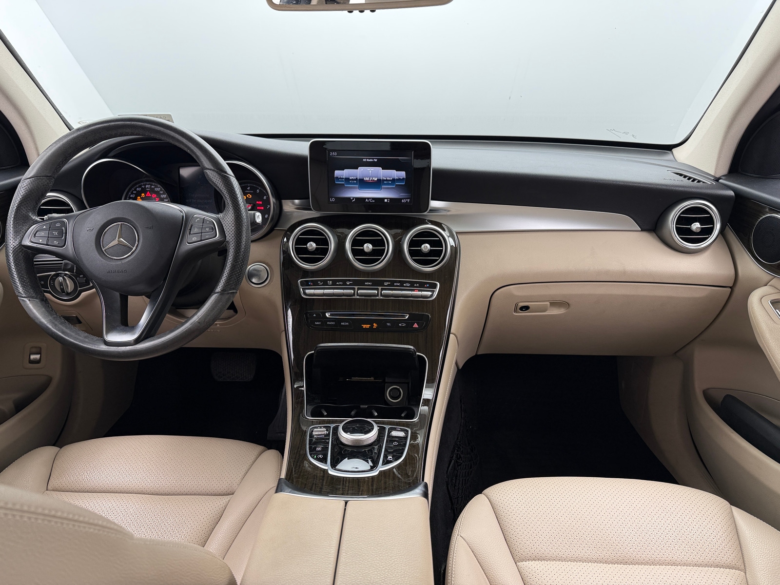 Thumbnail: 2019 Mercedes-Benz GLC - 2