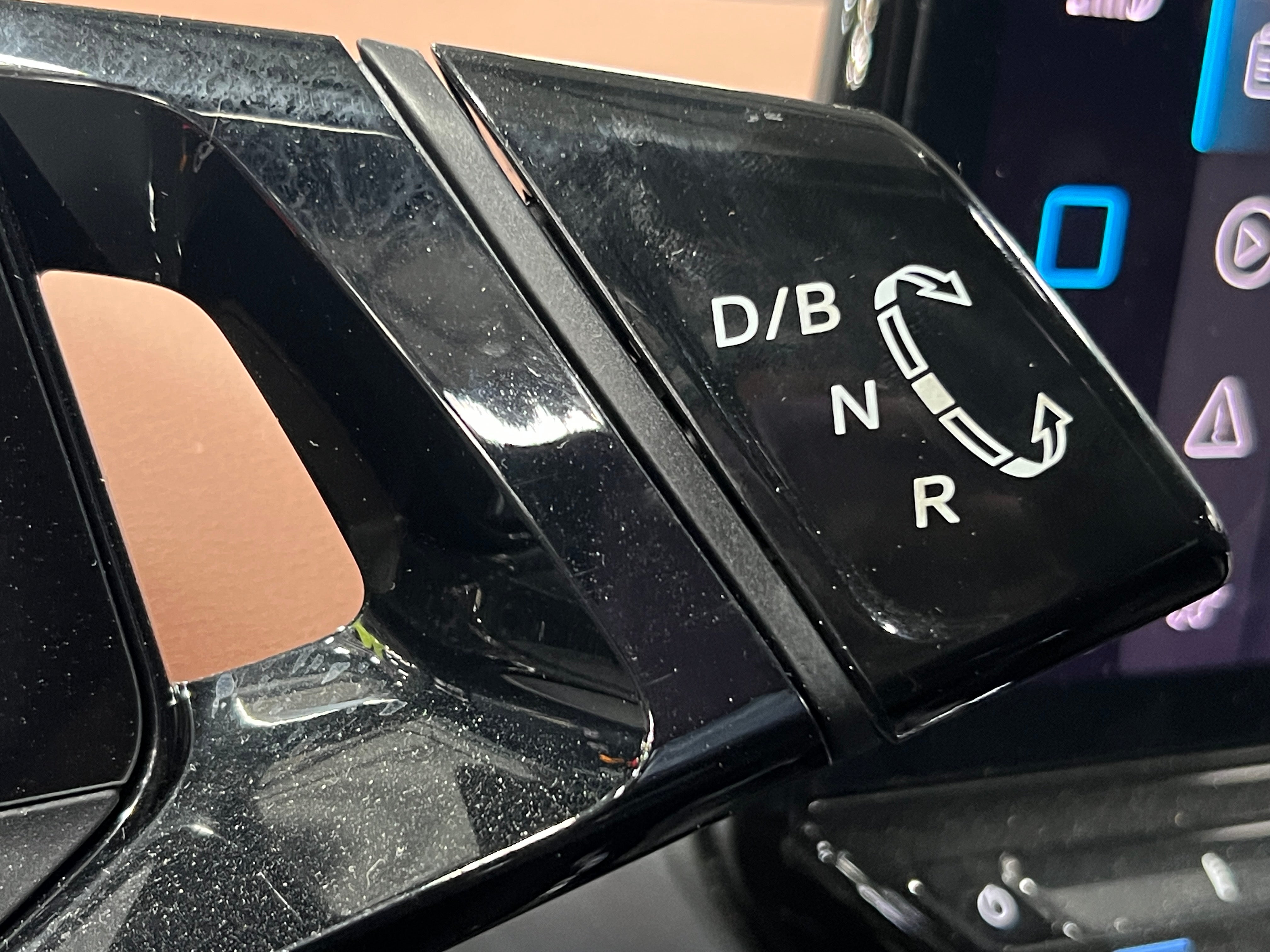 Used 2021 Volkswagen ID.4 PRO S with VIN WVGKMPE2XMP028235 for sale in Oak Creek, WI