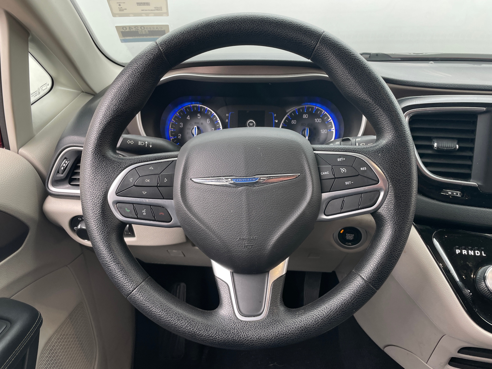 Thumbnail: 2020 Chrysler Voyager - 4