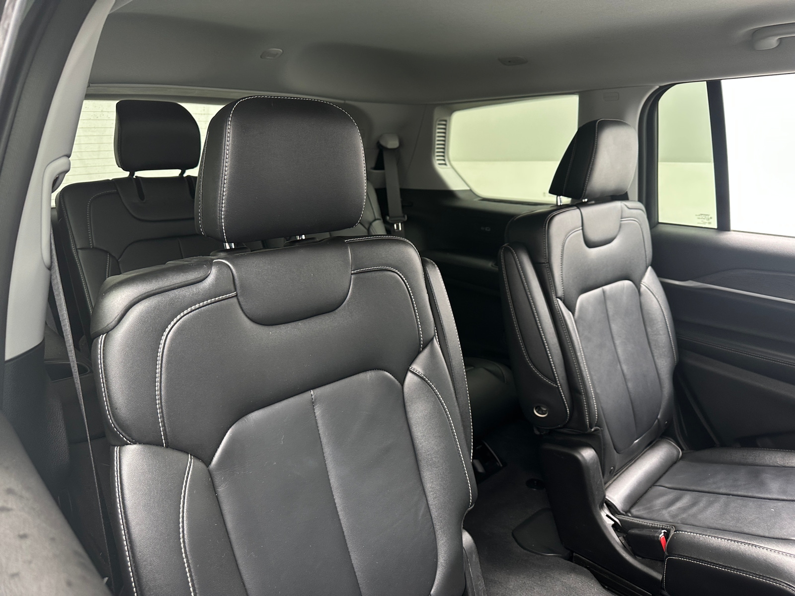 Thumbnail: 2023 Jeep Grand Cherokee L - 5