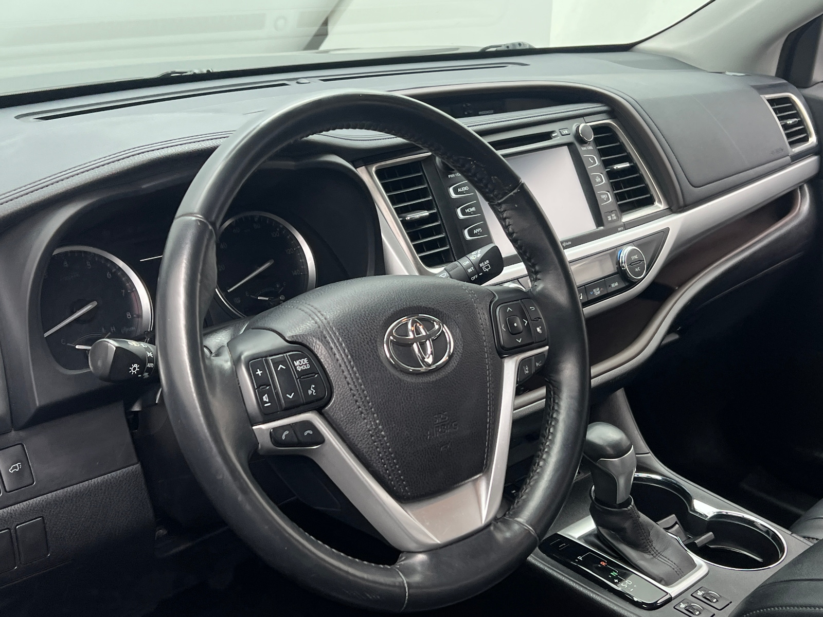 Thumbnail: 2018 Toyota Highlander - 4