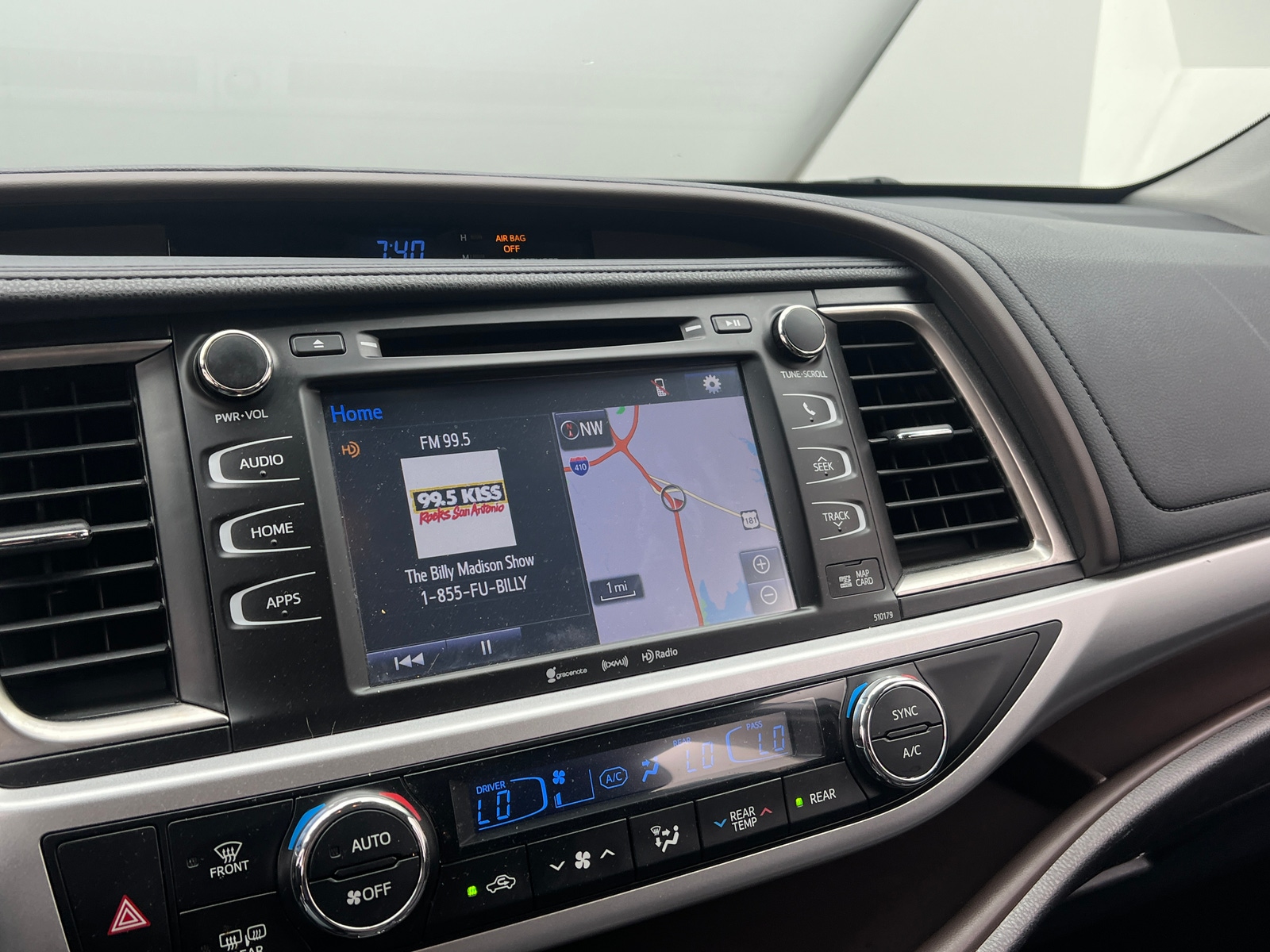 Thumbnail: 2018 Toyota Highlander - 3