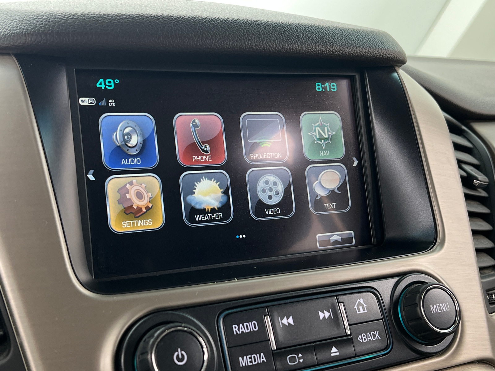 Thumbnail: 2018 GMC Yukon XL - 3