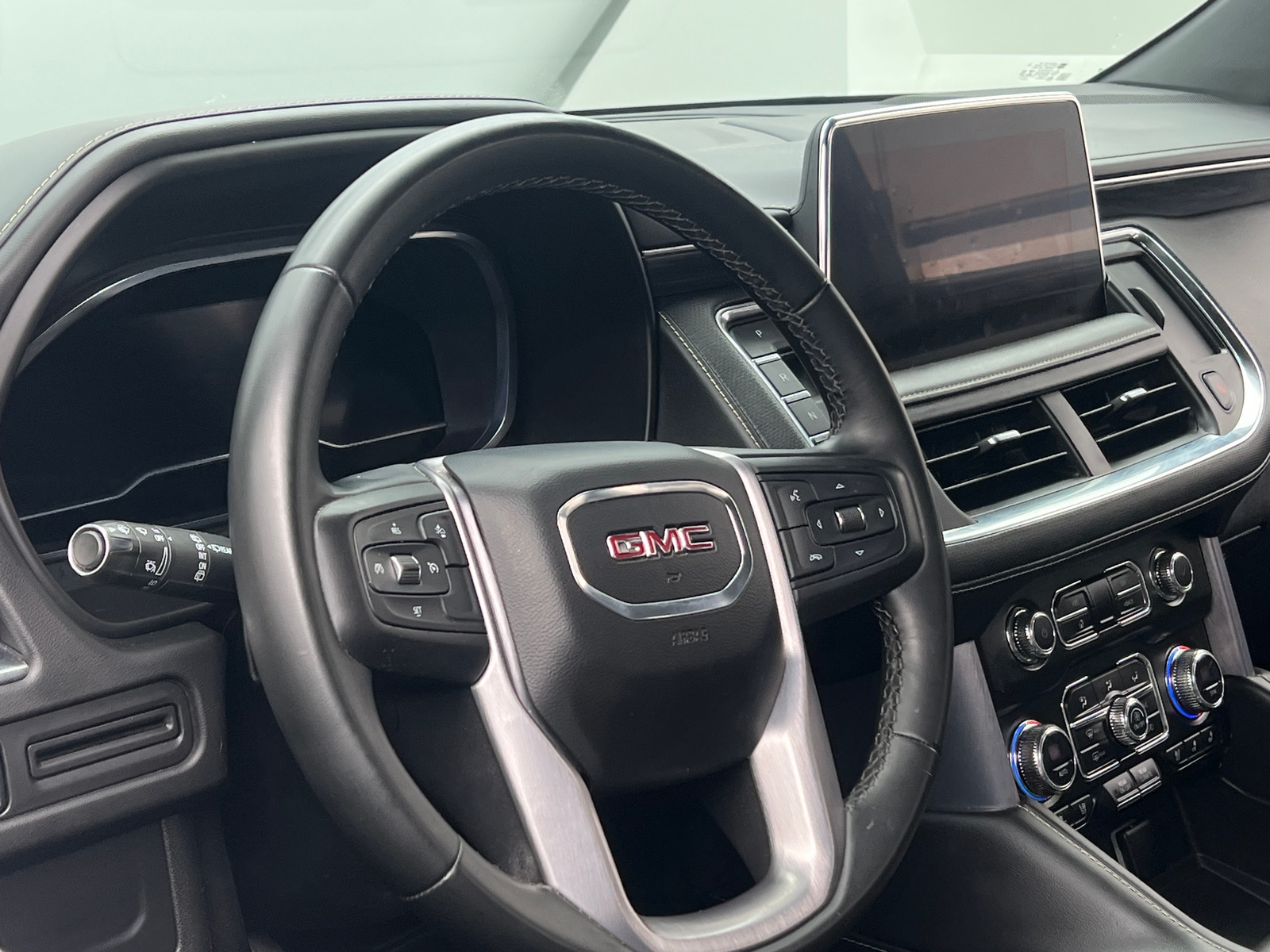 Thumbnail: 2023 GMC Yukon XL - 4