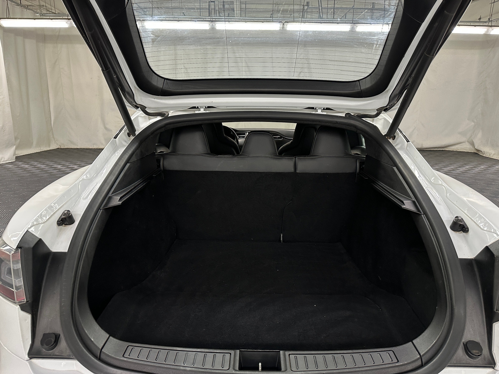 Thumbnail: 2016 Tesla Model S - 6