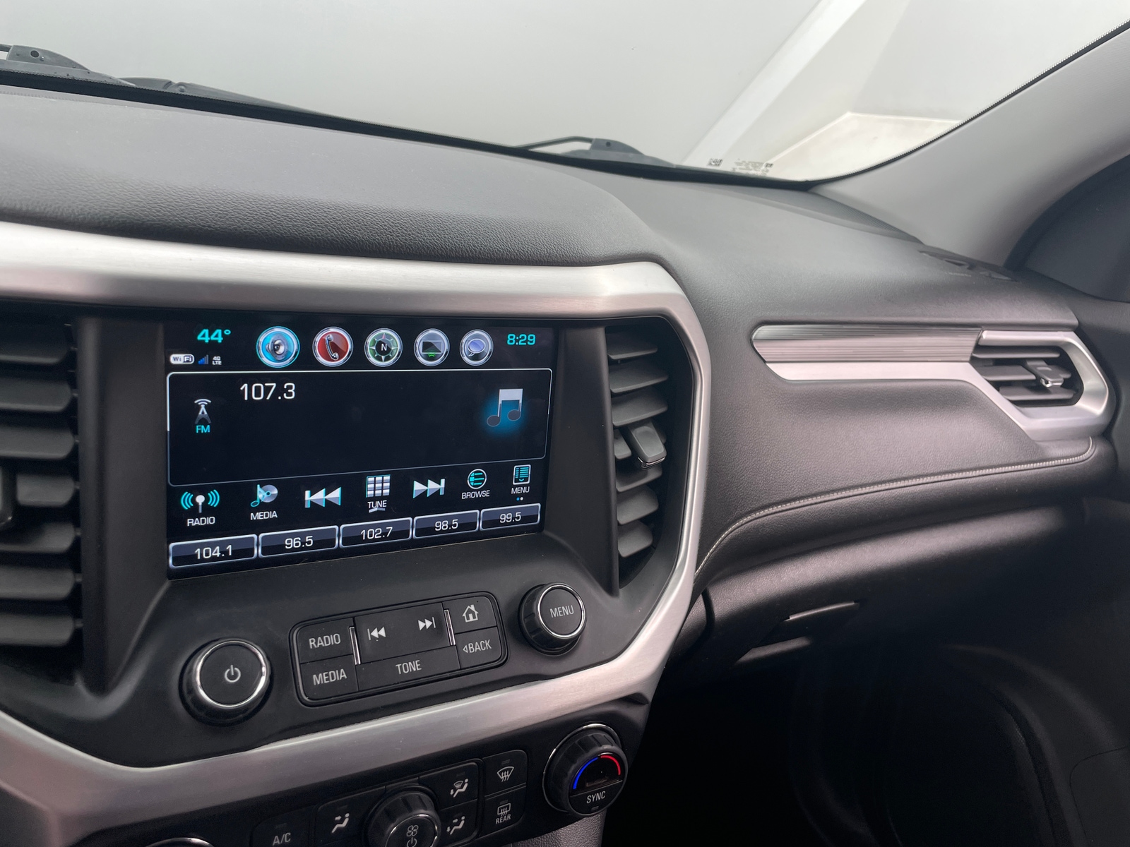 Thumbnail: 2019 GMC Acadia - 3