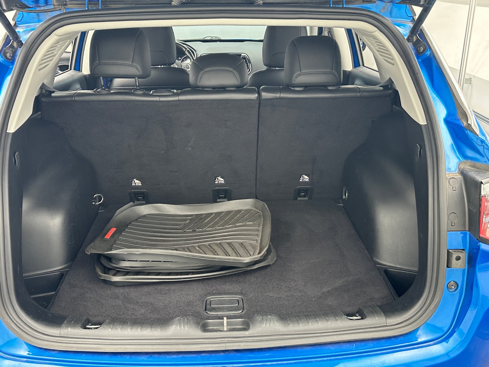 Thumbnail: 2020 Jeep Compass - 6