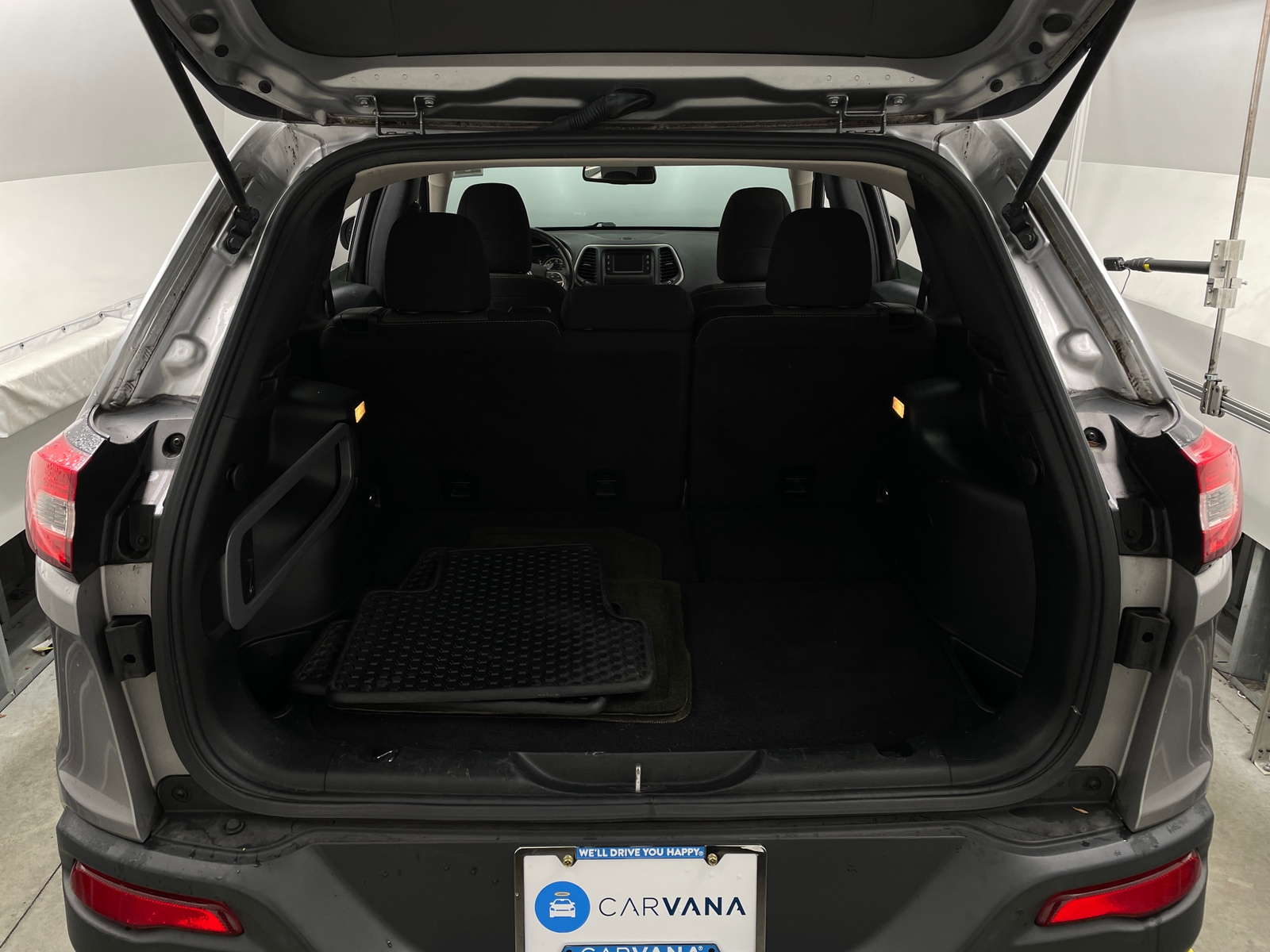 Thumbnail: 2017 Jeep Cherokee - 7