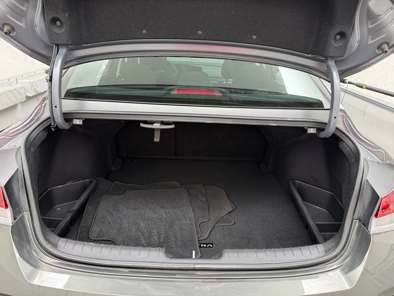 Thumbnail: 2024 Hyundai Elantra - 7