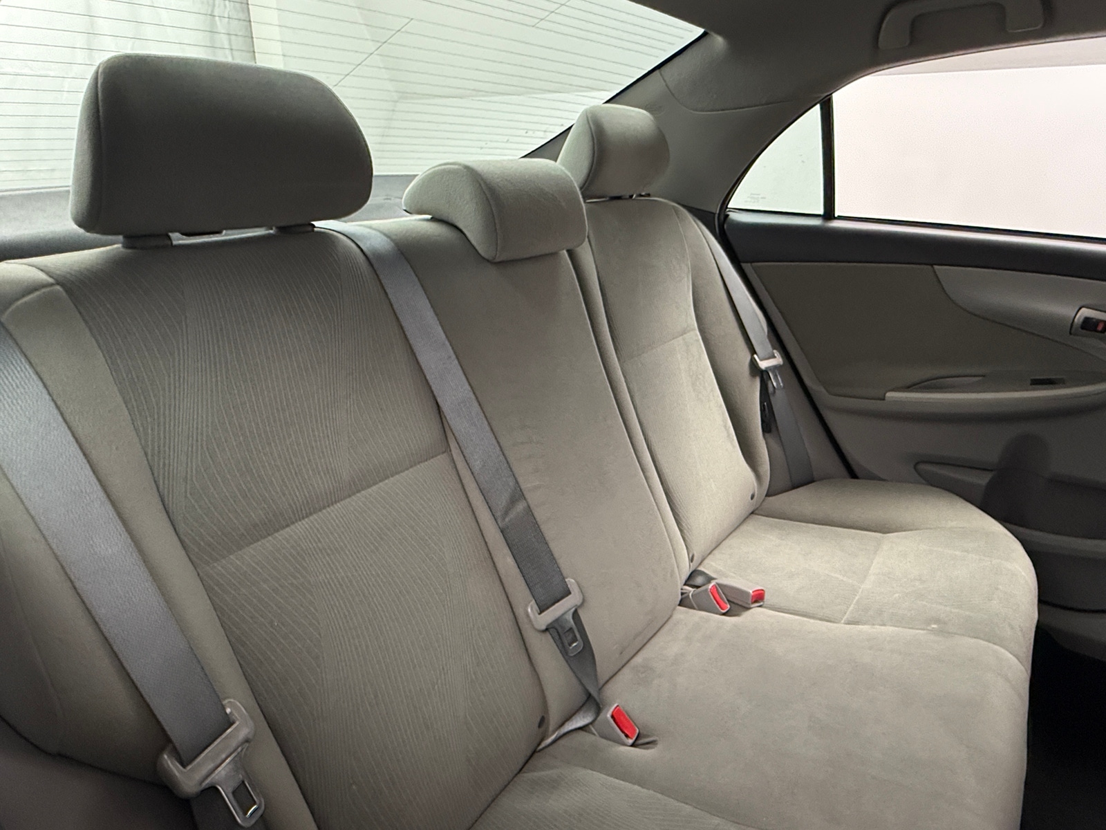 Thumbnail: 2013 Toyota Corolla - 6