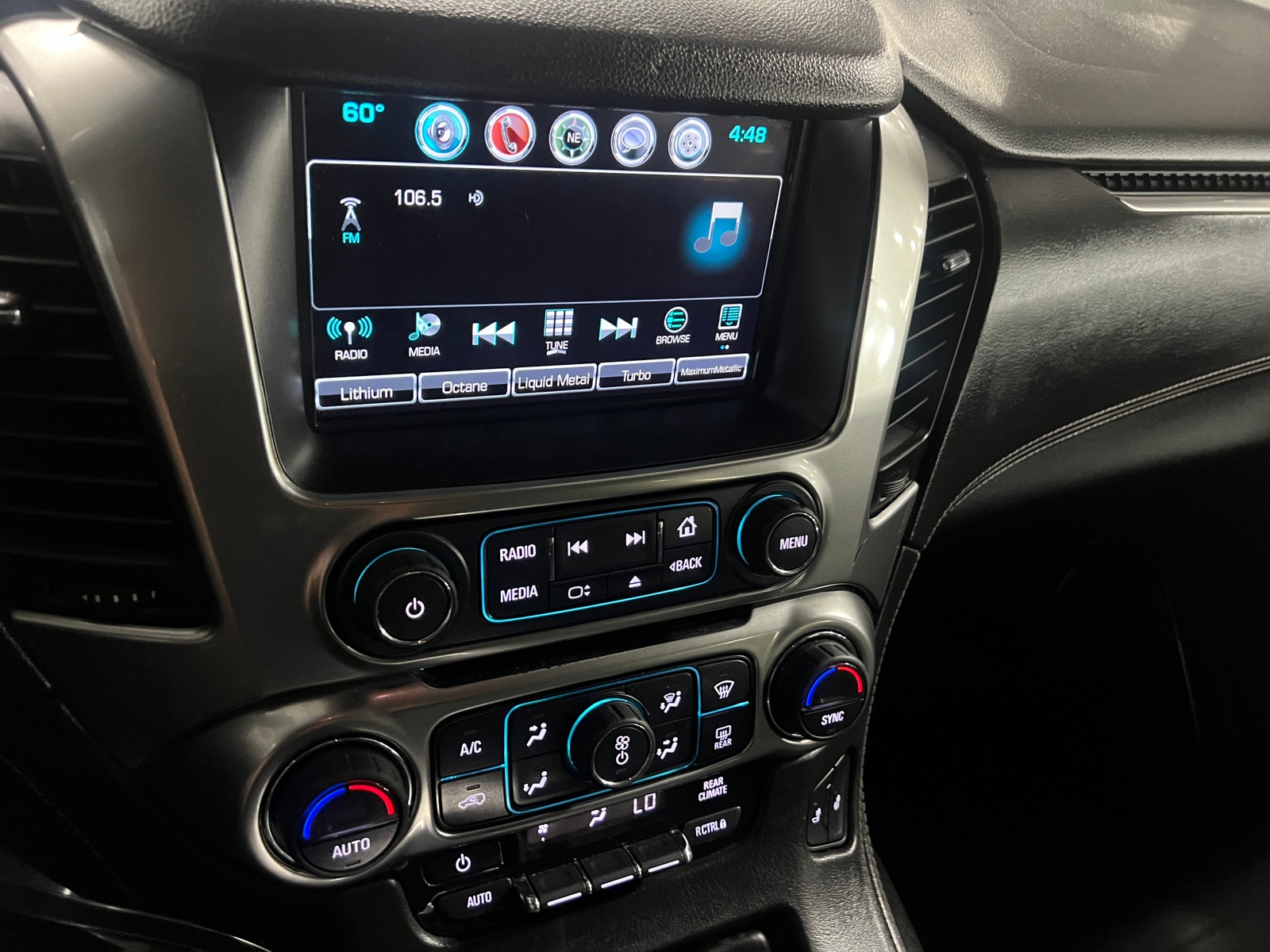 Thumbnail: 2017 Chevrolet Tahoe - 3