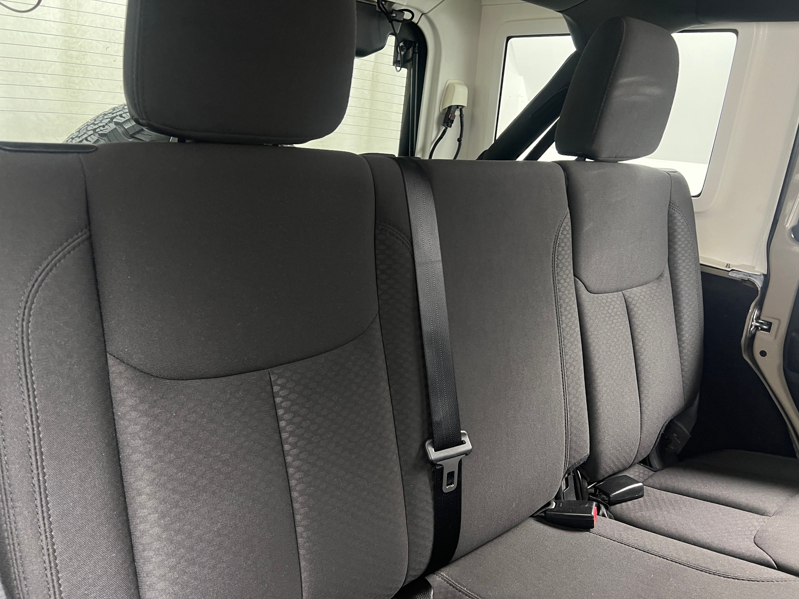 Thumbnail: 2017 Jeep Wrangler - 6